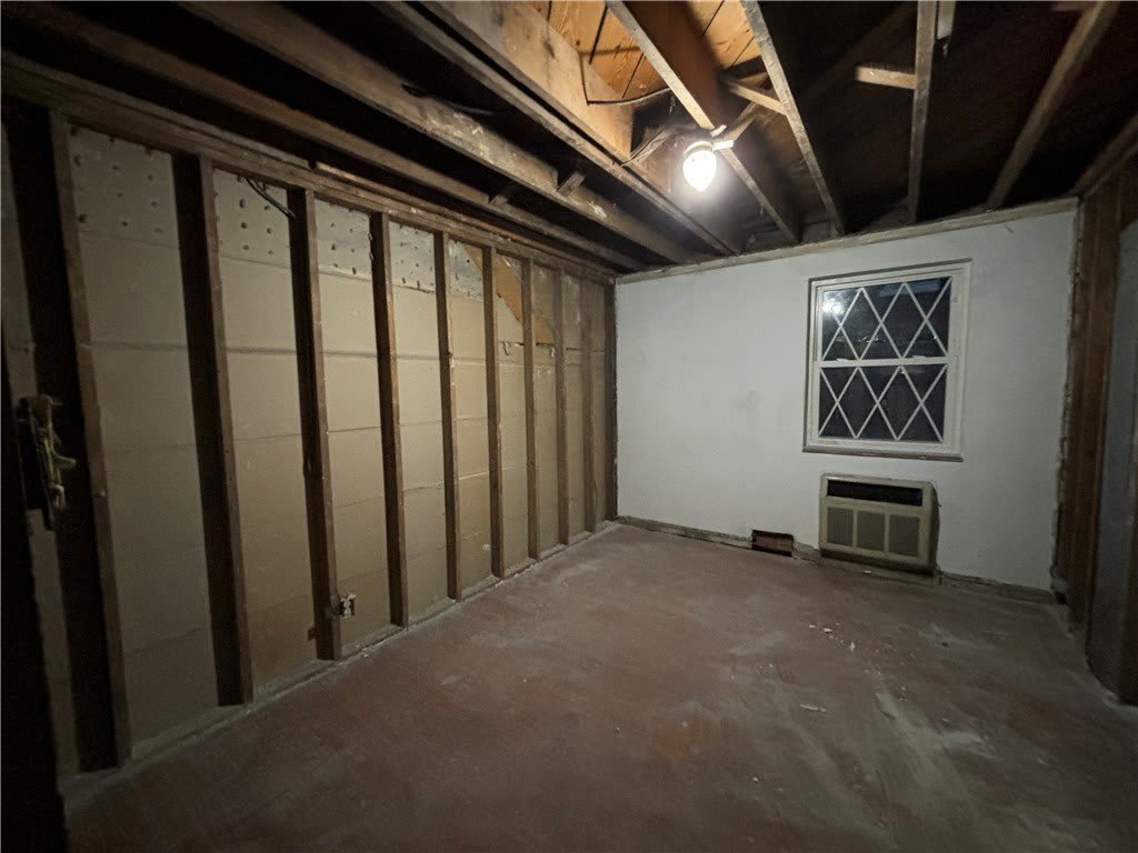 4825 BUTLER ST. (to lease) – photo 4