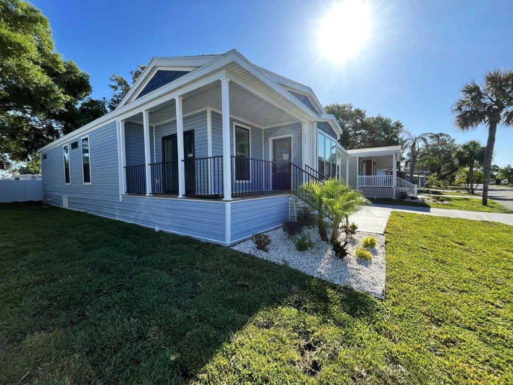 117 N Lake Drive – photo 2