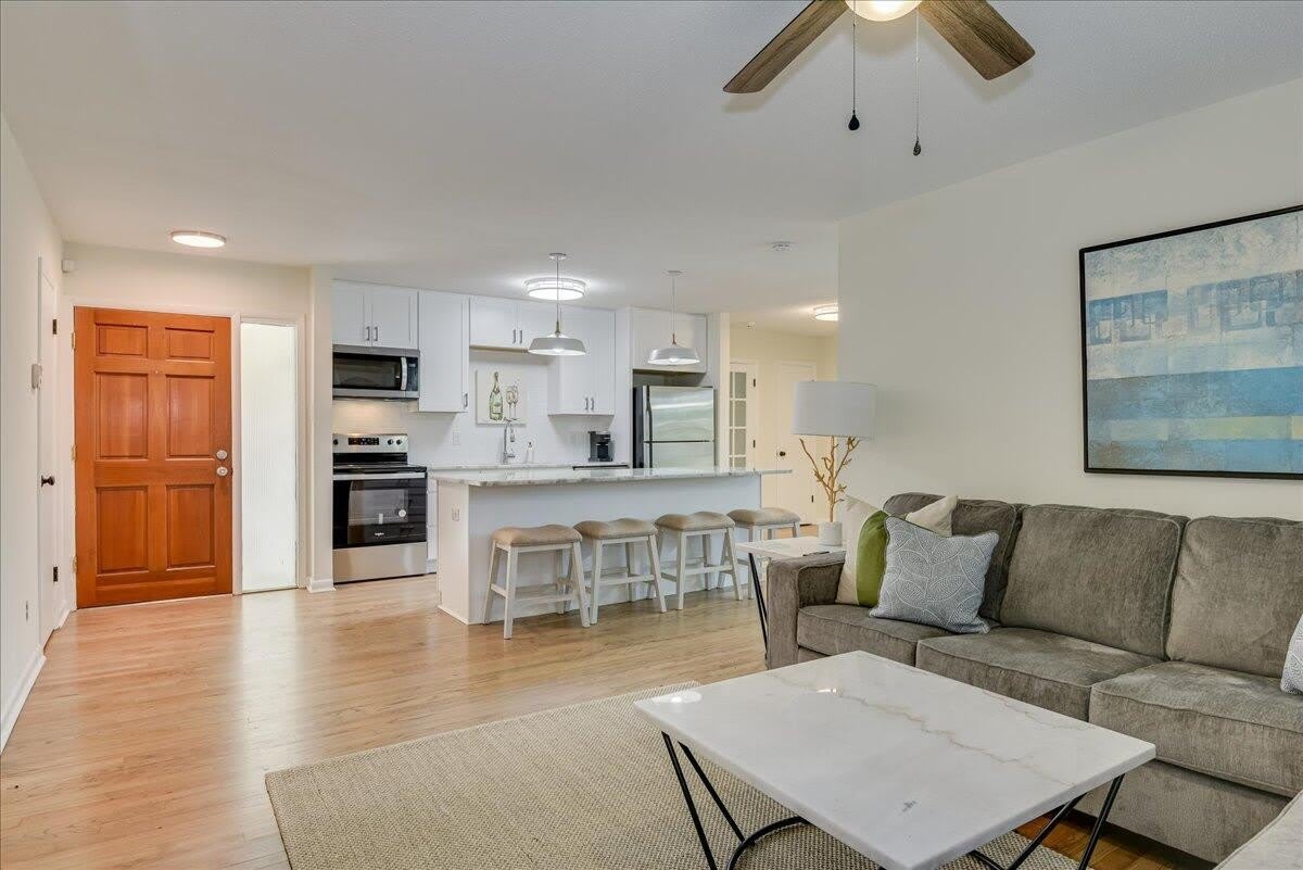 1209 Azalea Drive – photo 2