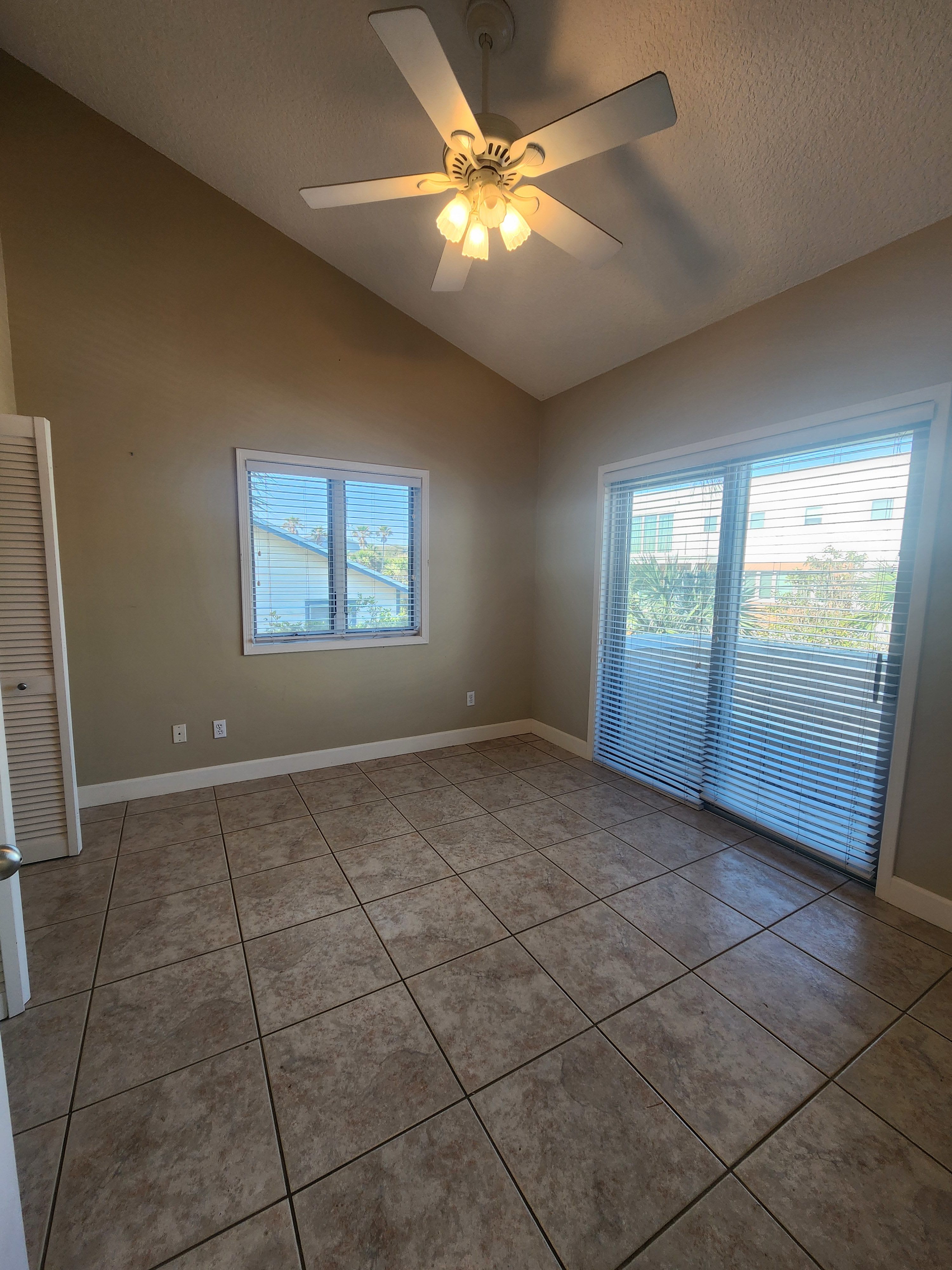 1881 Beach Avenue – photo 5