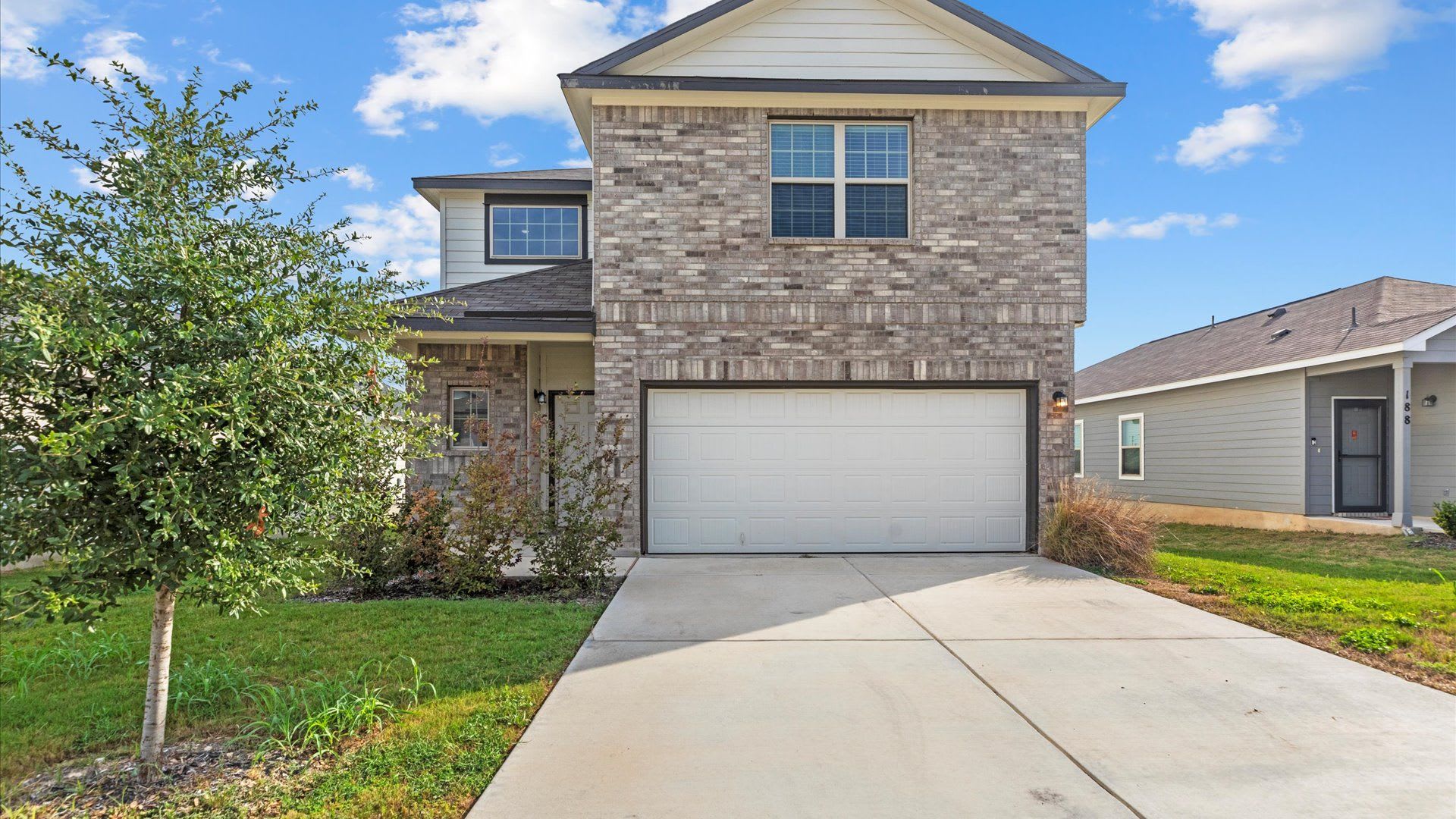 Move In Ready 4 Bedroom Home – photo 1