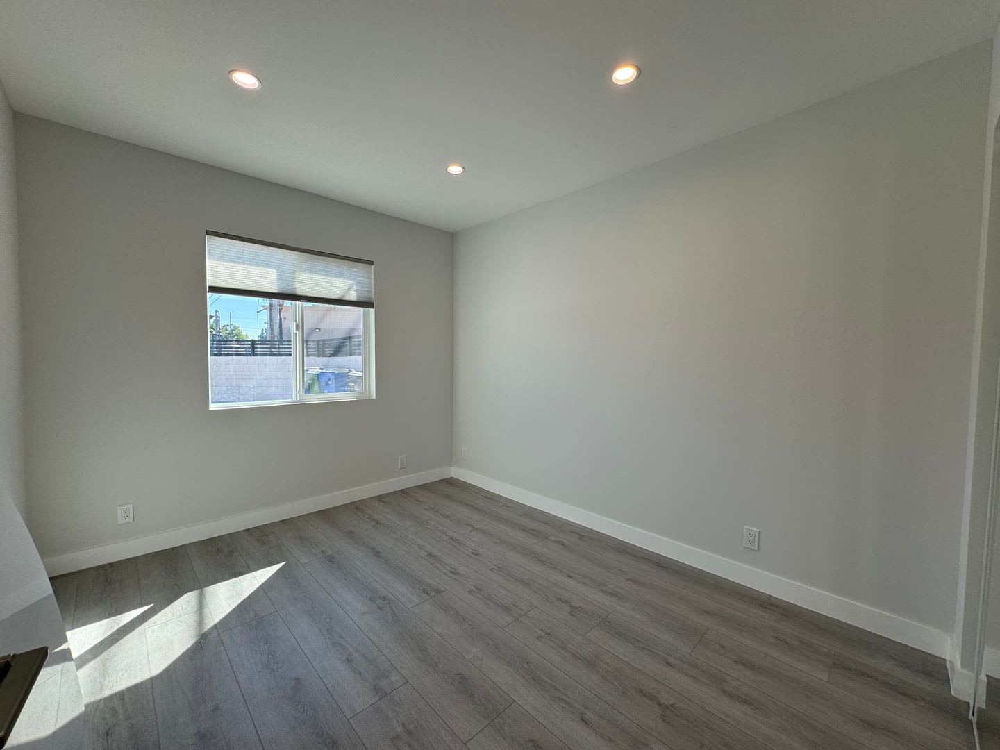 All New 1 bedroom 1 bath ADU with a Private Yard Ready to move in – photo 5
