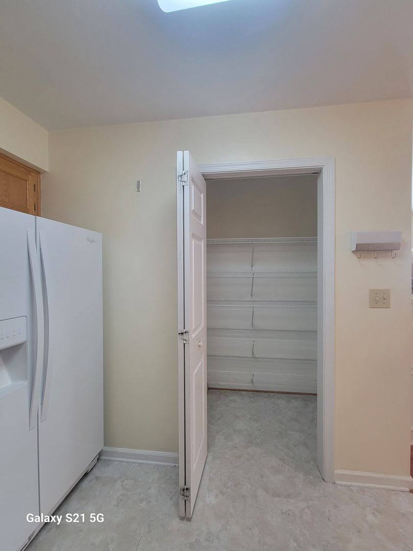 3 bedroom, 2 bathroom townhouse in Western Branch – photo 3