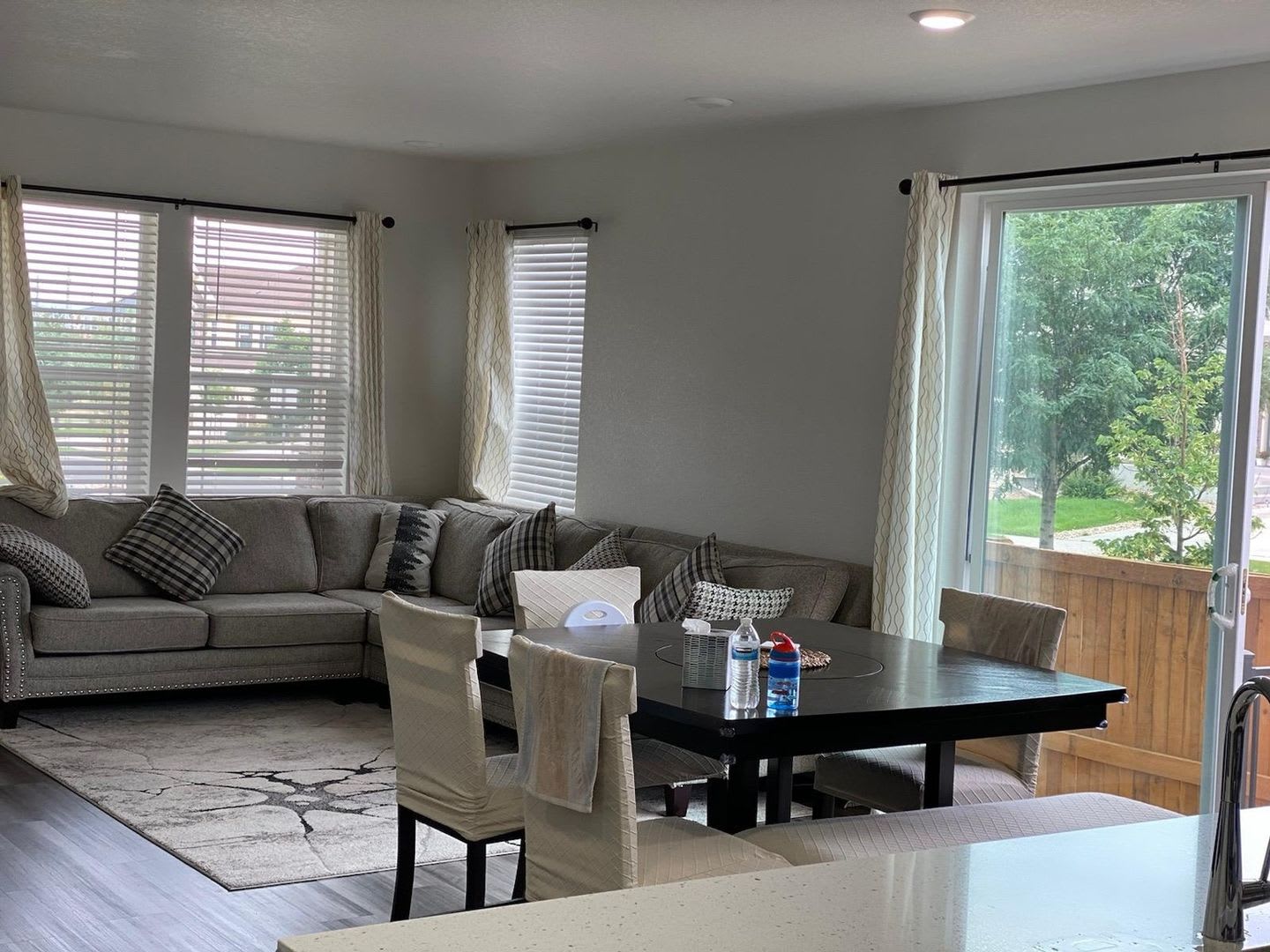 3 Bed 3 Bath Townhome in Parker – photo 3