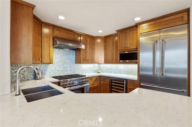 412 Acacia Avenue – photo 3