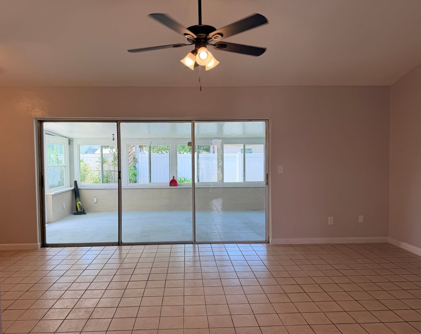 3/2 with Private In ground pool on a large corner lot – photo 2