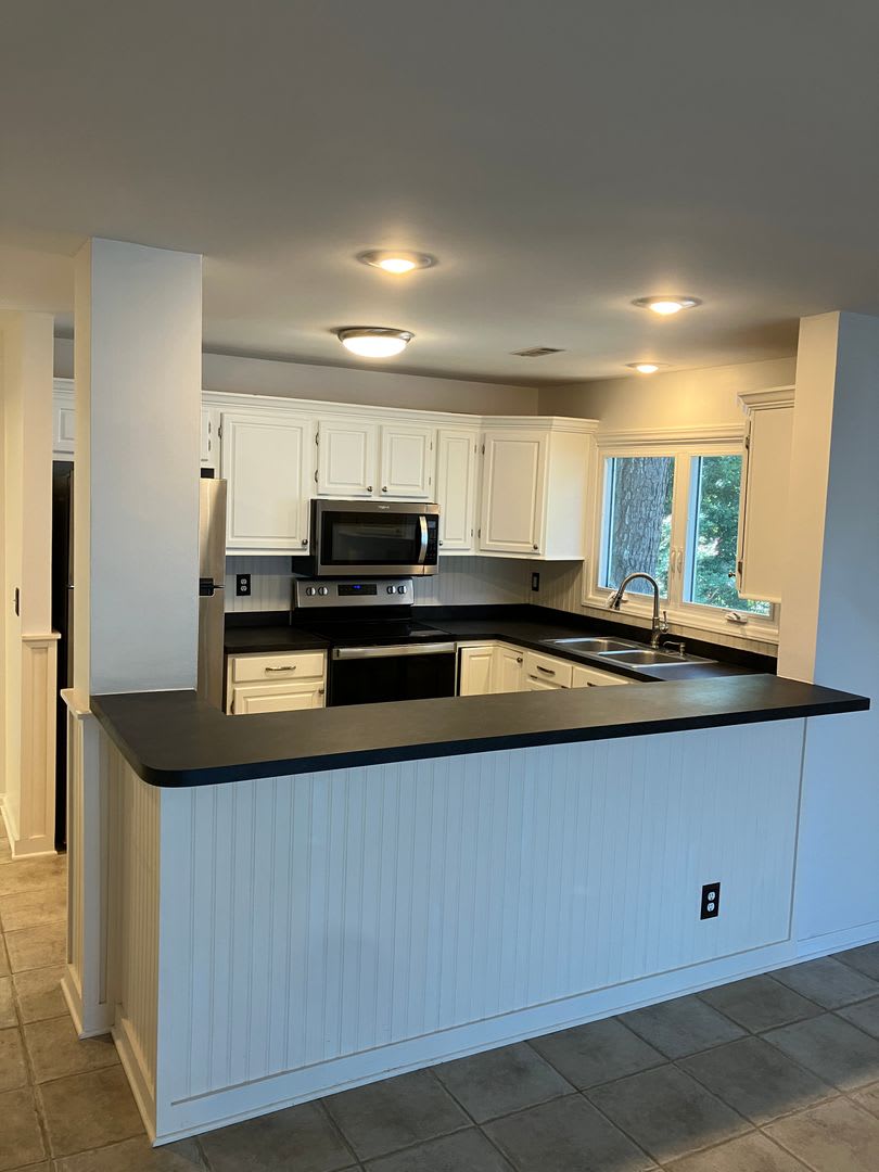 Lovely Waterfront Condo Davidson – photo 5