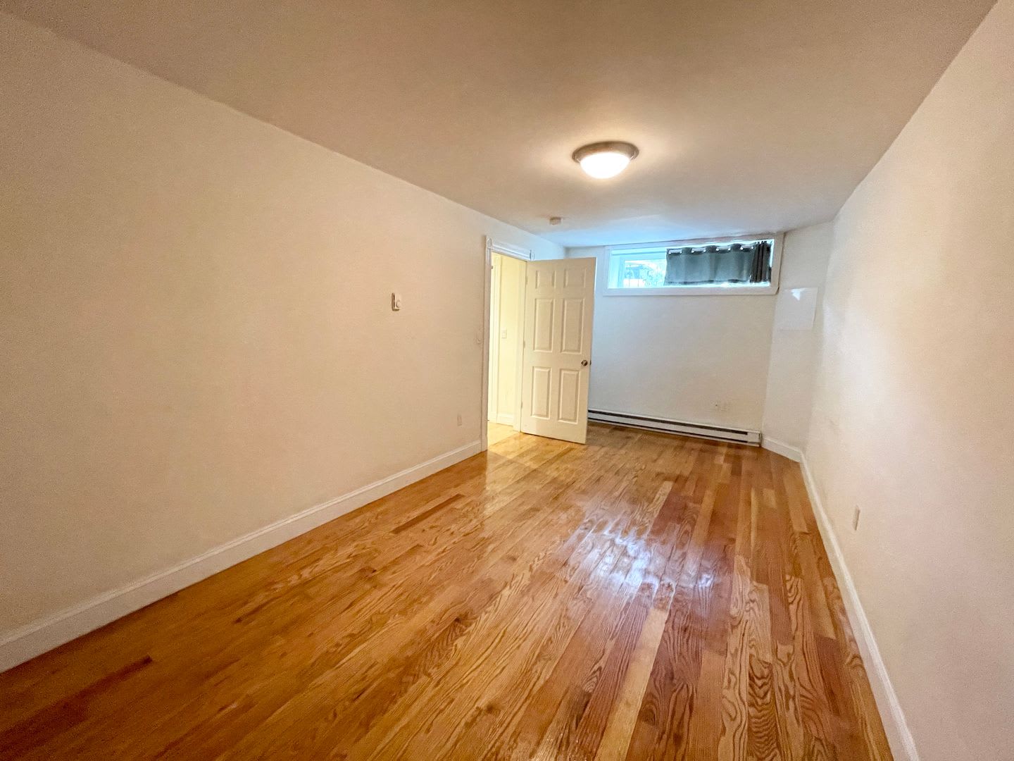South Boston 5 Bed – Washer/Dryer in Unit – No Fee – 9/1 – photo 4