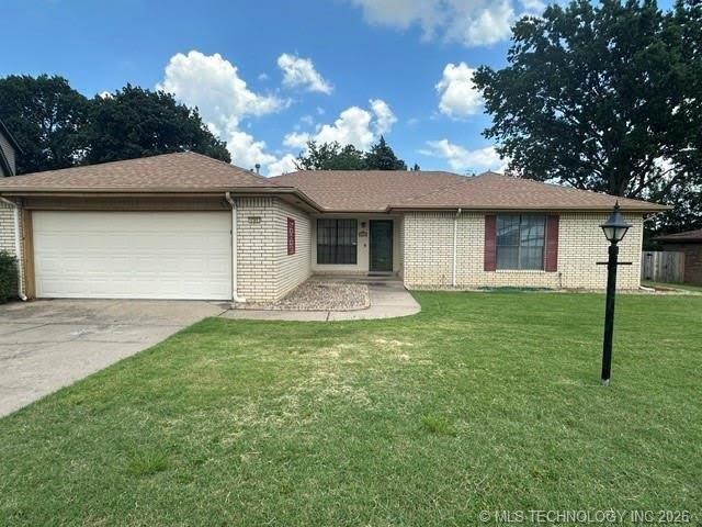 6365 S 85th E Avenue – photo 1