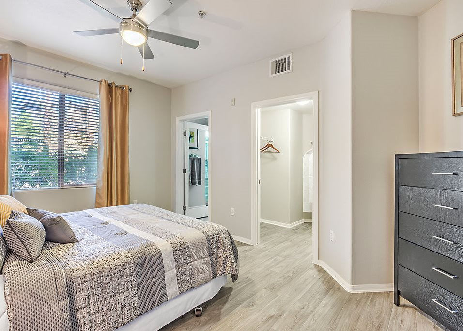 9062 Mackanos Ave – photo 5