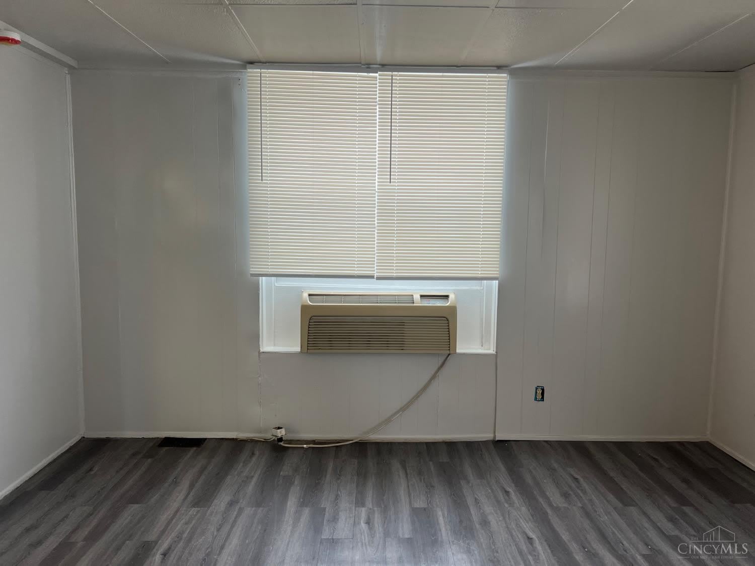 4401 Station Avenue – photo 3