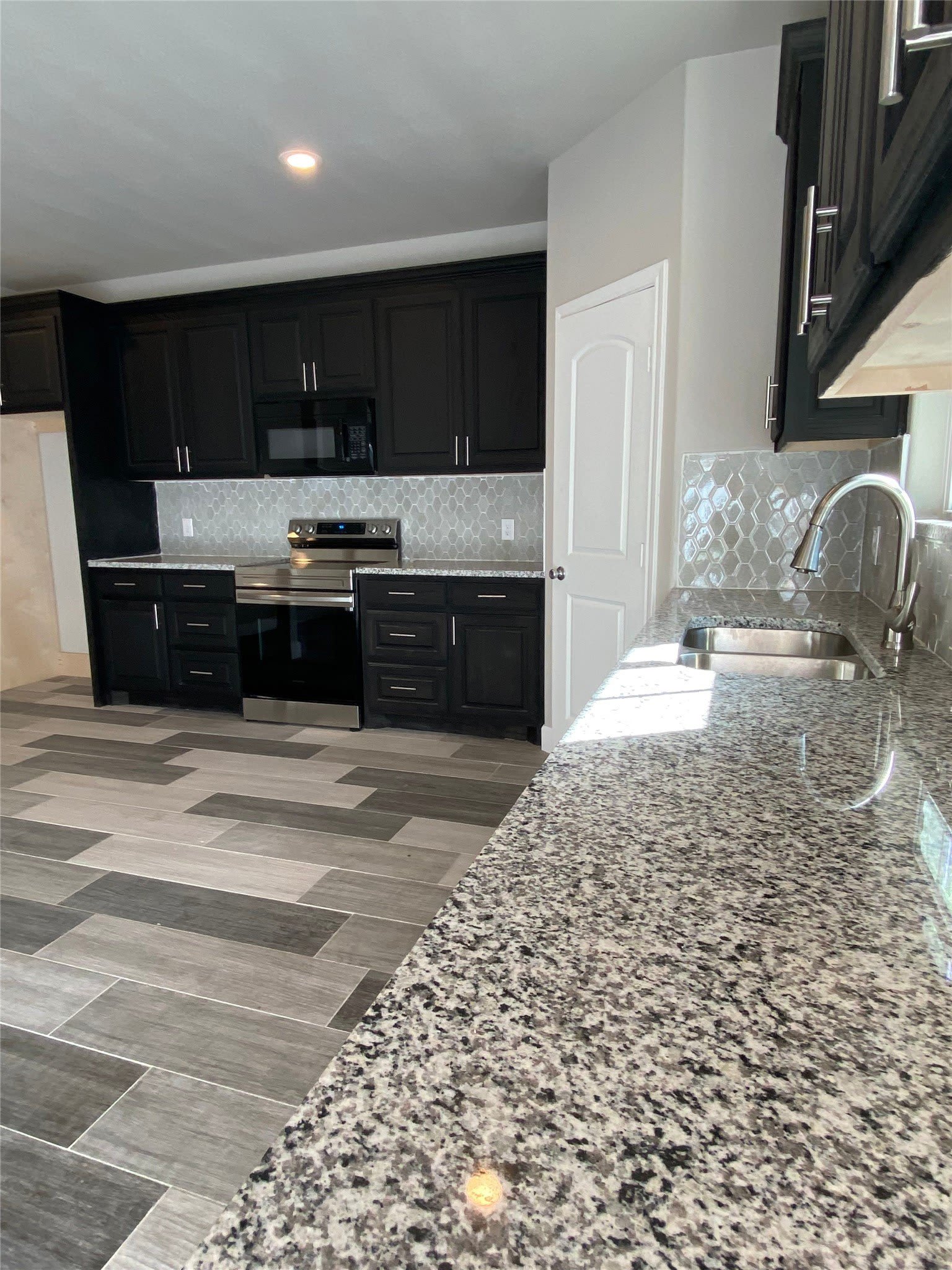 729 E Brown Street – photo 3