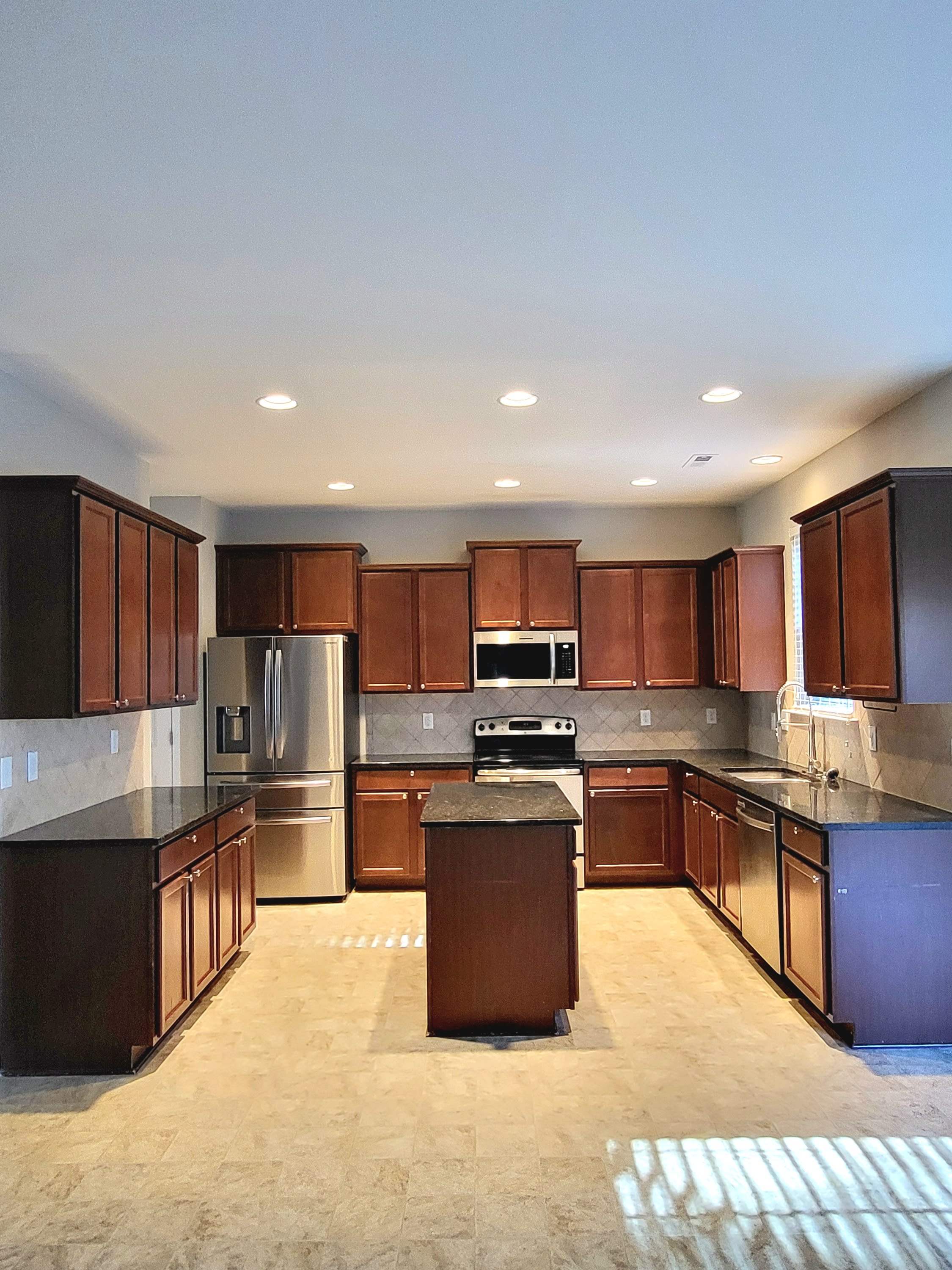 271 River Oak Street – photo 2