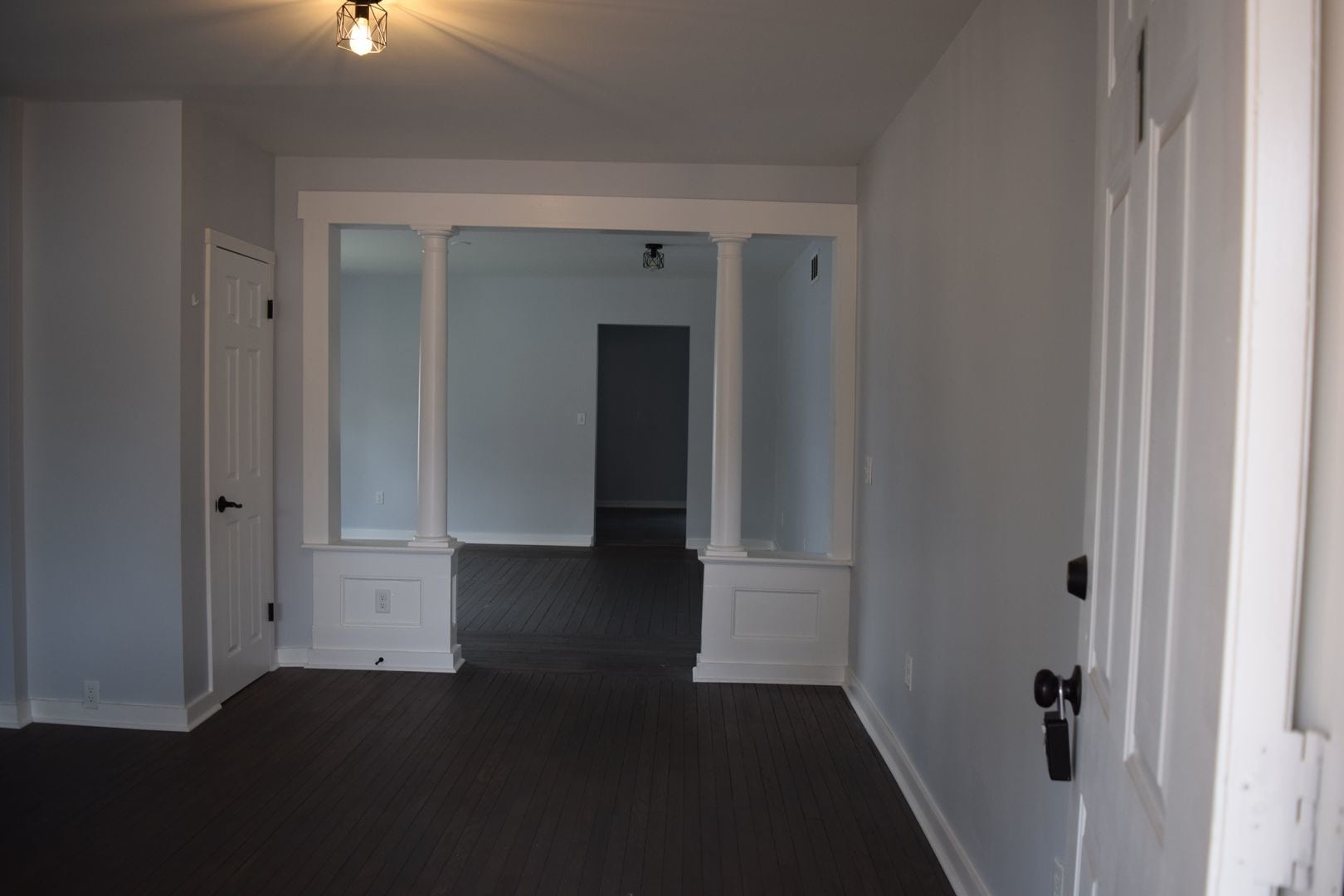Coming Soon Spacious Inviting Home In Pontiac – photo 3