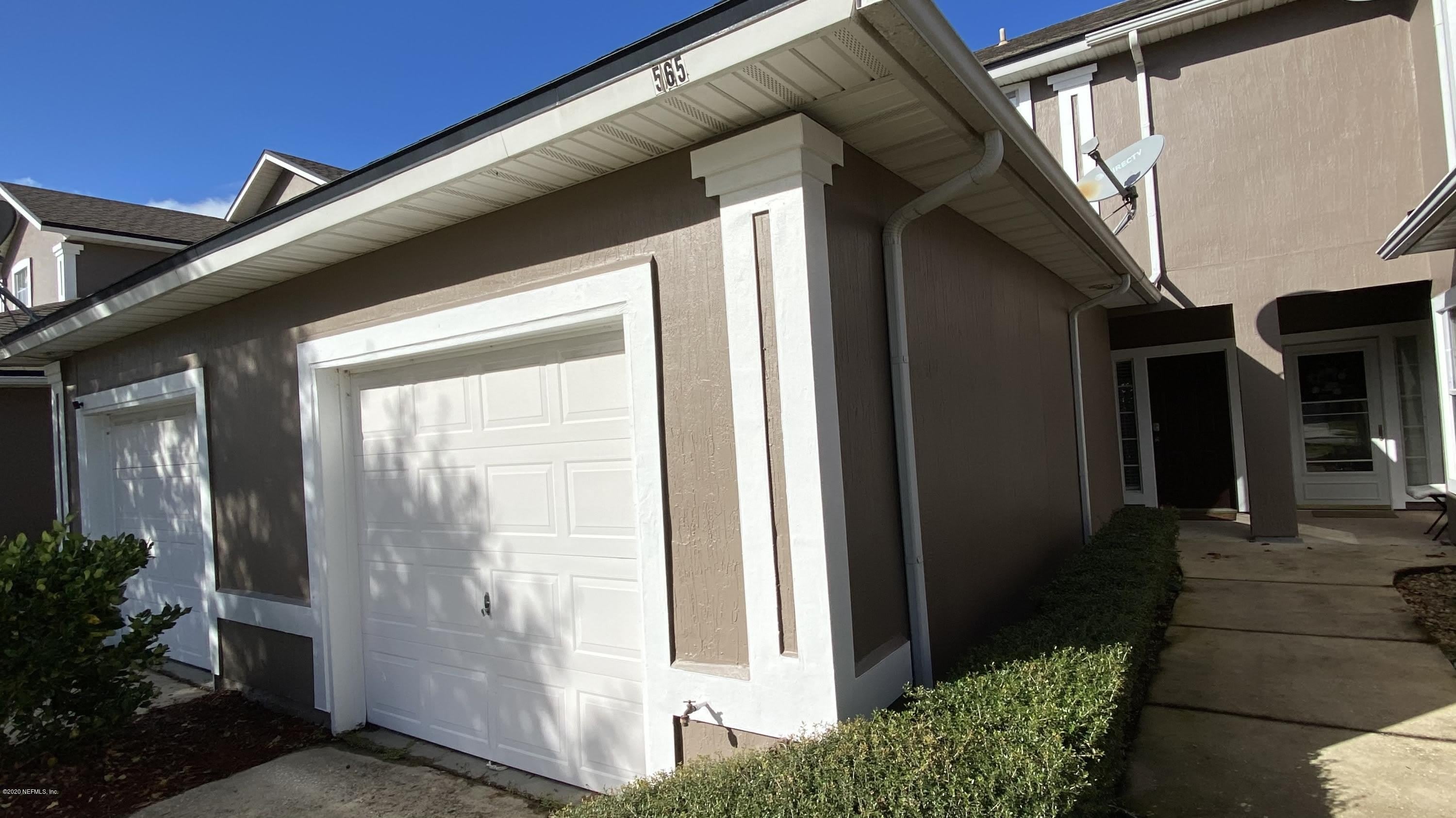 565 SCRUB JAY Drive – photo 1