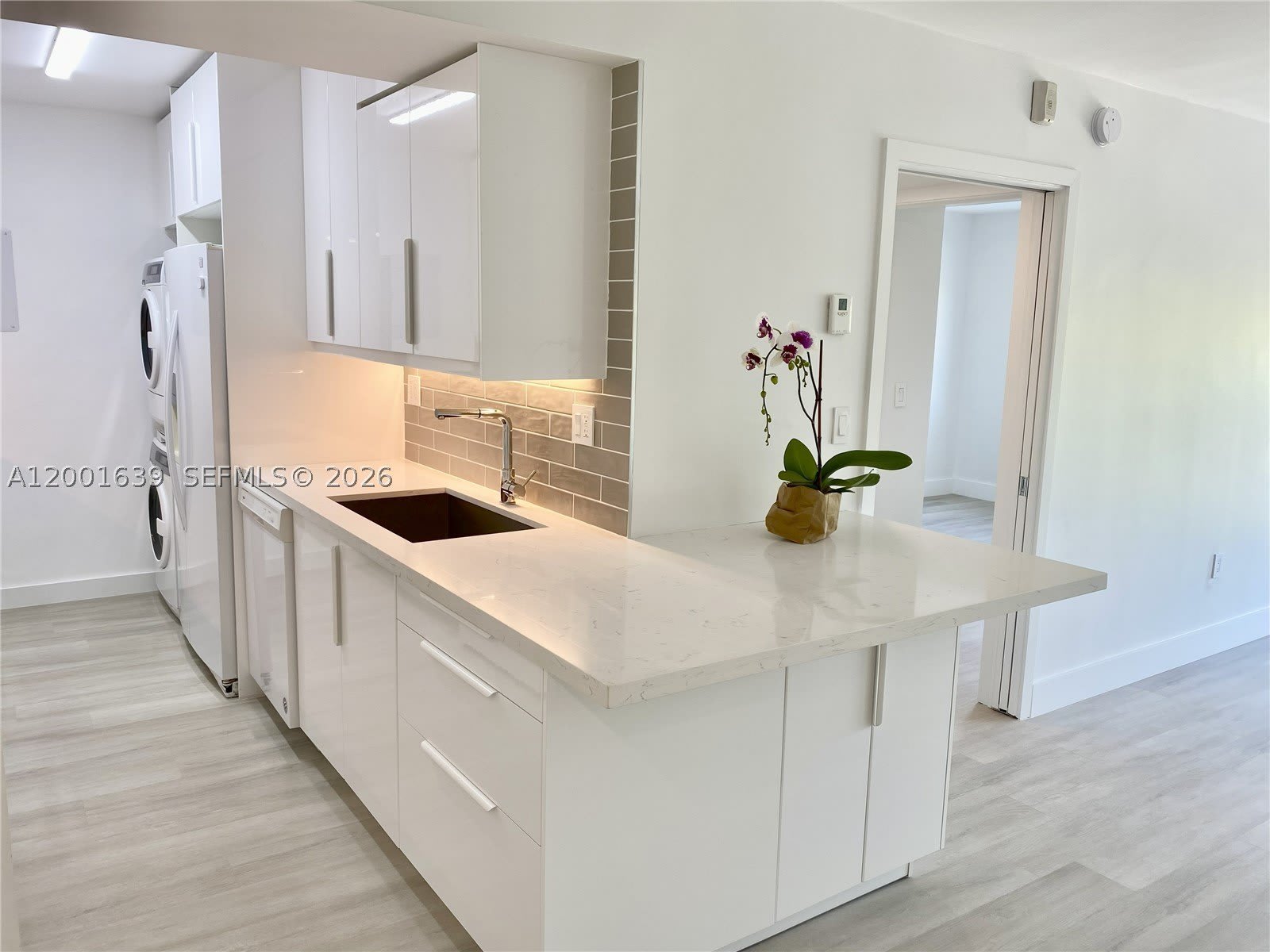255 Galen Dr – photo 4