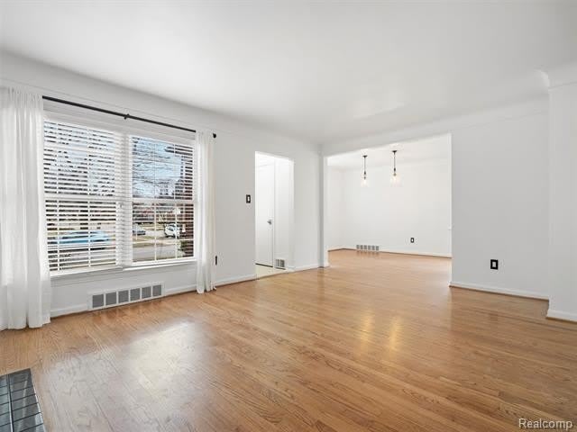 2090 Bradford Road – photo 4