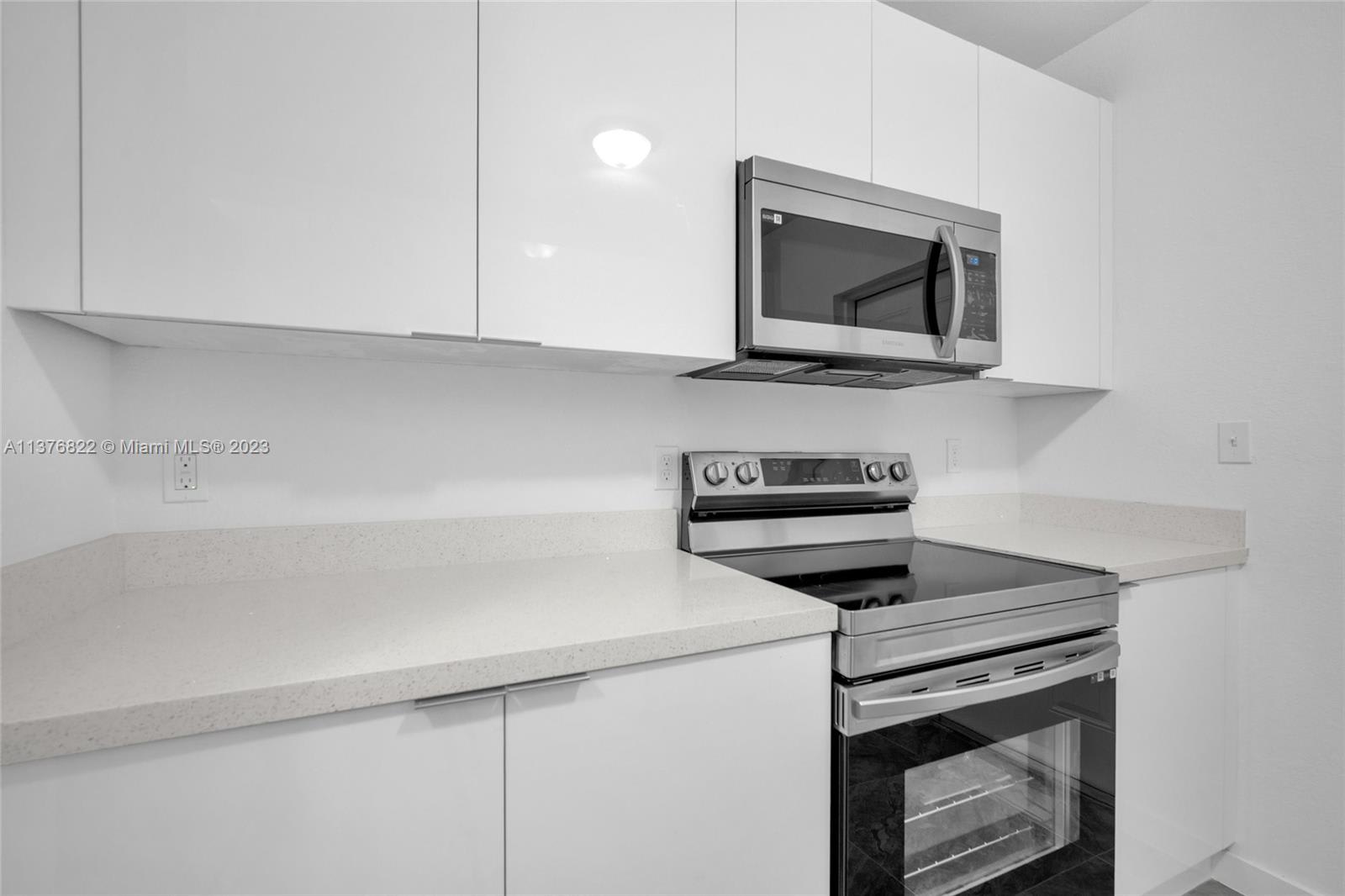 2448 Nw 42nd St – photo 3