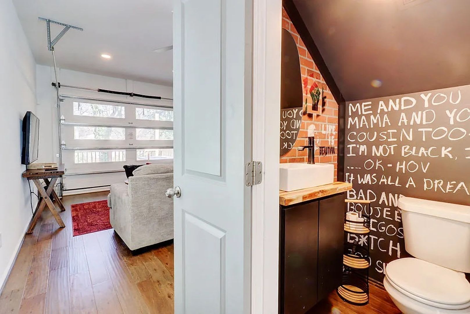 Room In 2 Bedroom Home At Bowen Ave Se – photo 1