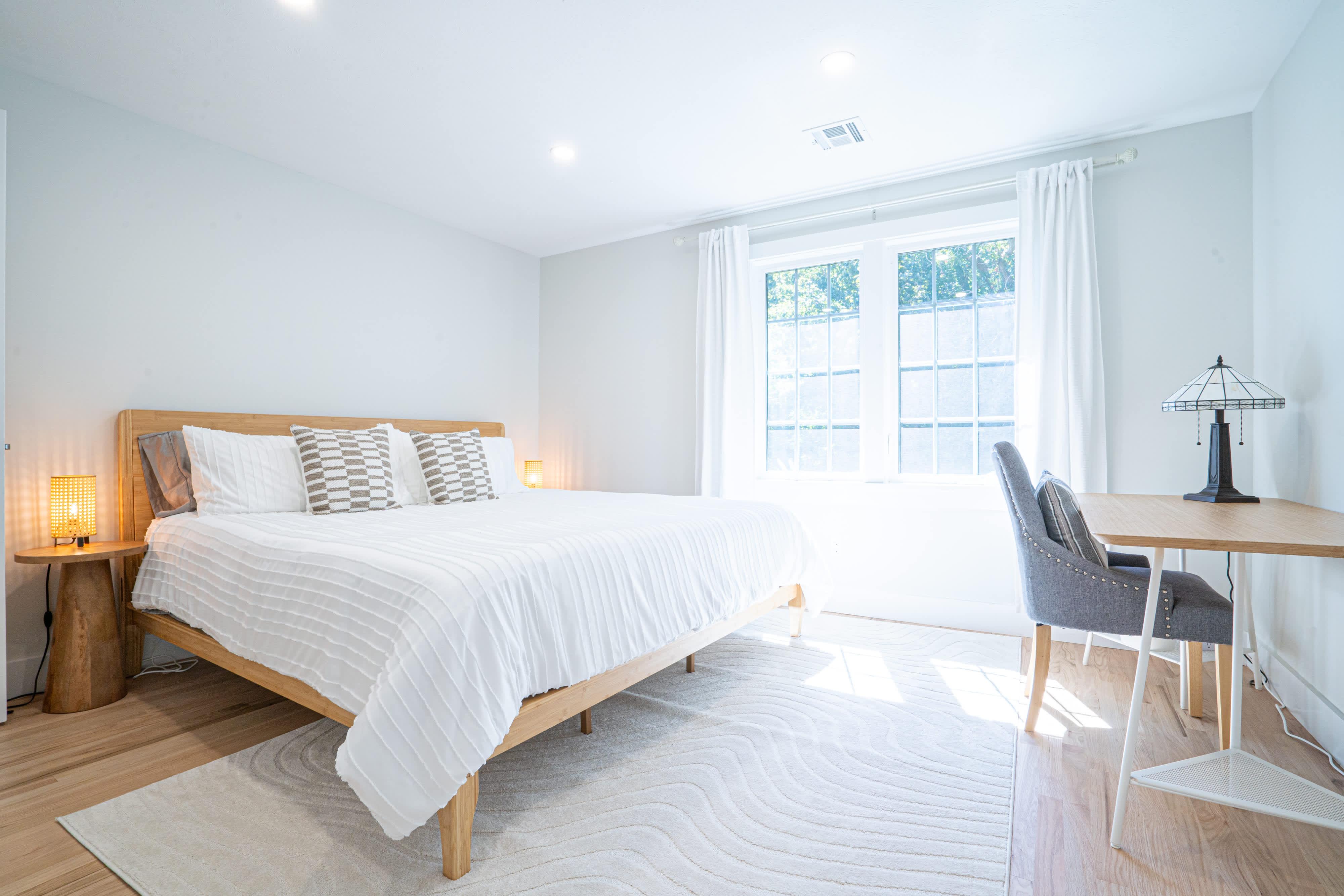 176 Palmer Ave – photo 2