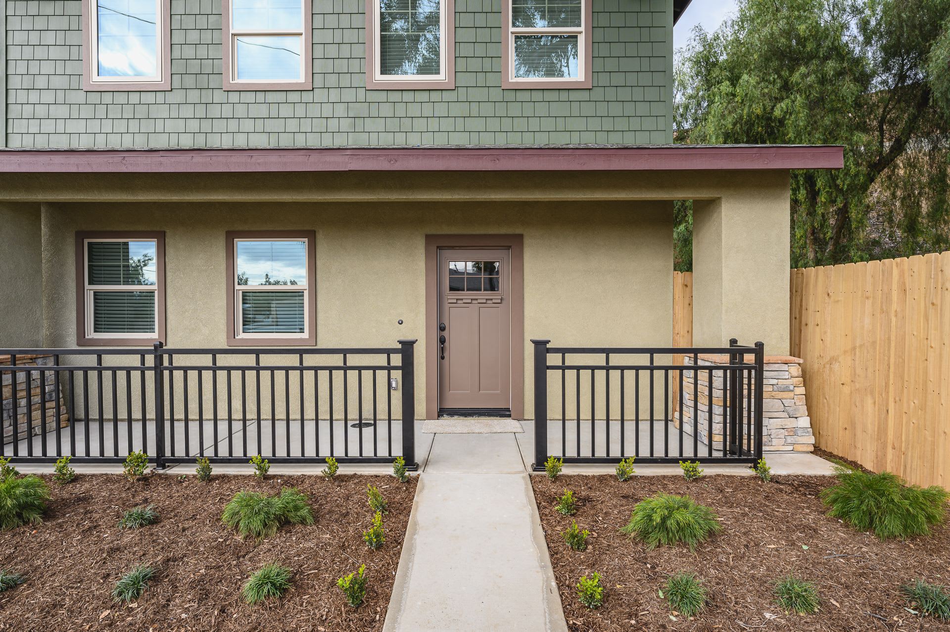 915 E Central Ave – photo 2