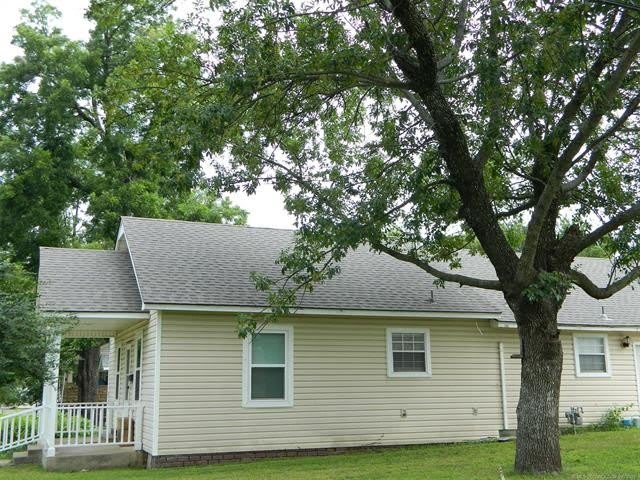 1302 Exchange Street – photo 4