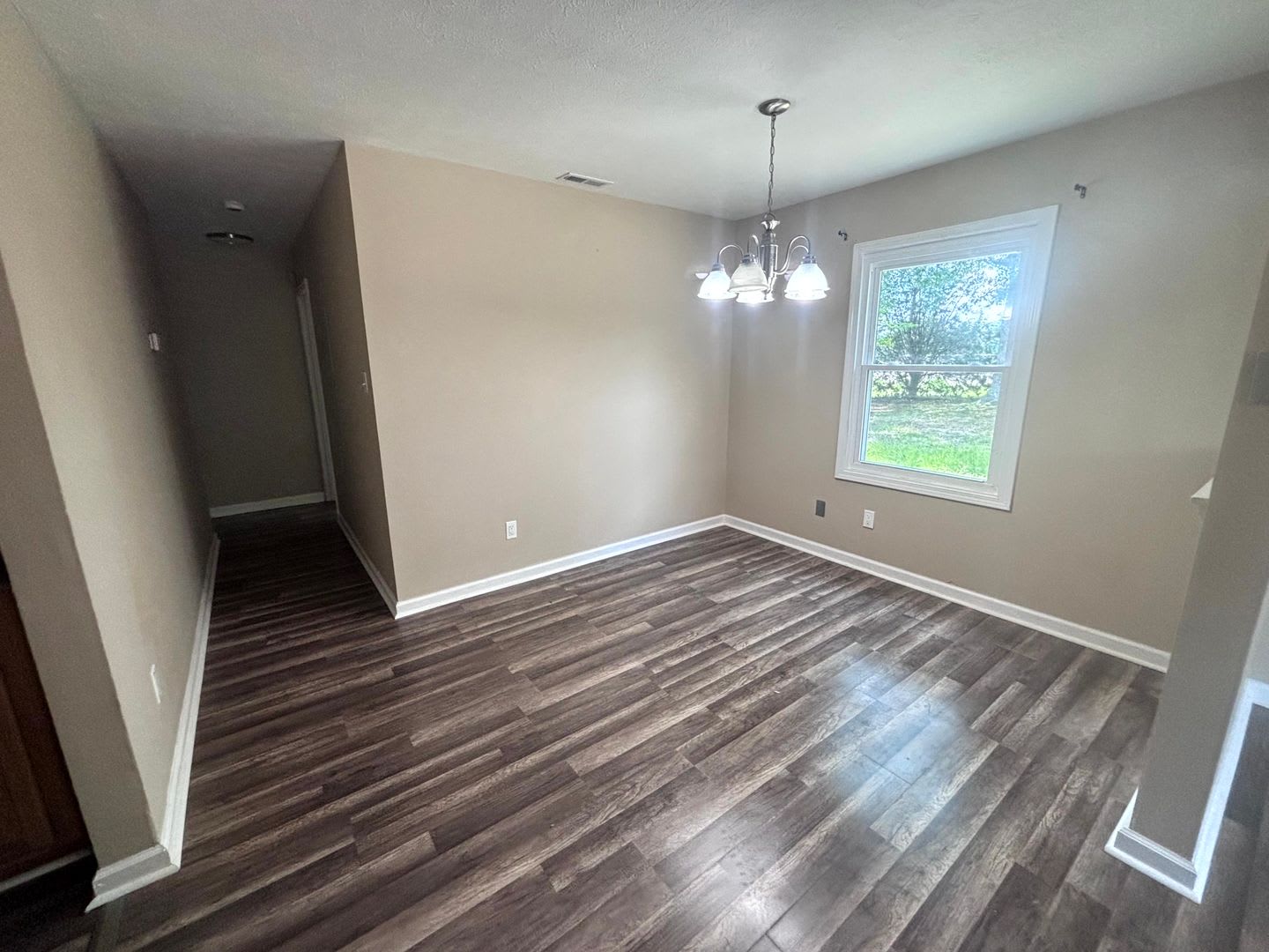 5523 Livingston ~ University Estate ~ 2 WEEKS FREE – photo 5
