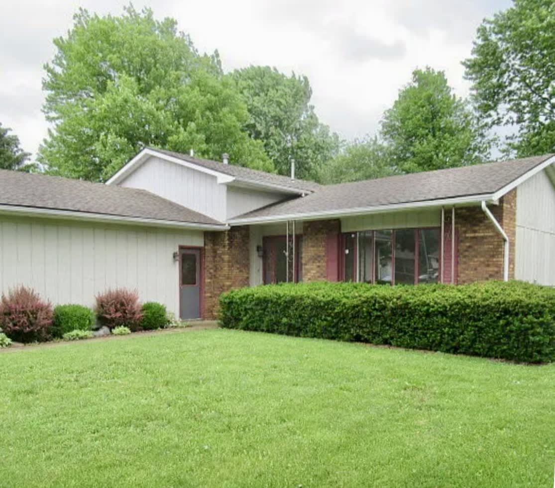 1026 Illinois Drive – photo 2