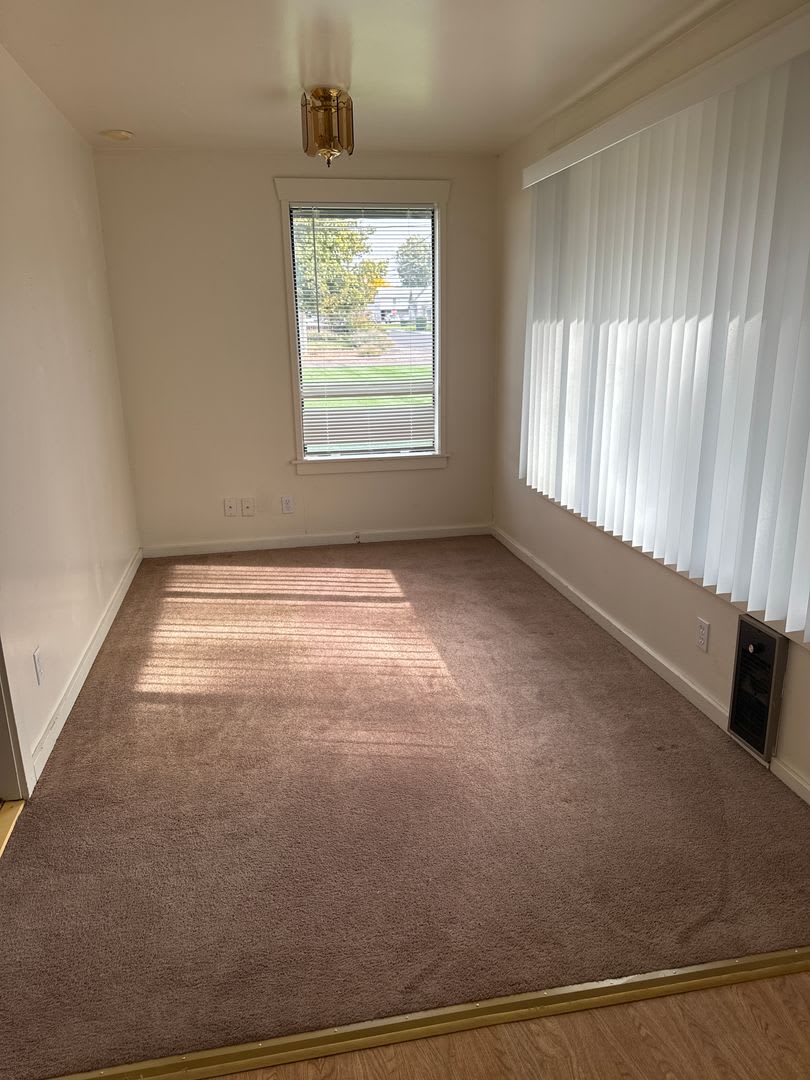 Cozy College Place Home – photo 2