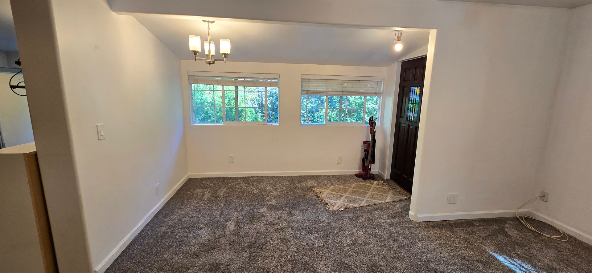 Charming 2 Bedroom Apartment – photo 3