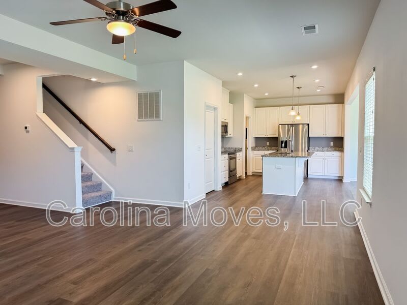 345 Bucklebury Road – photo 4