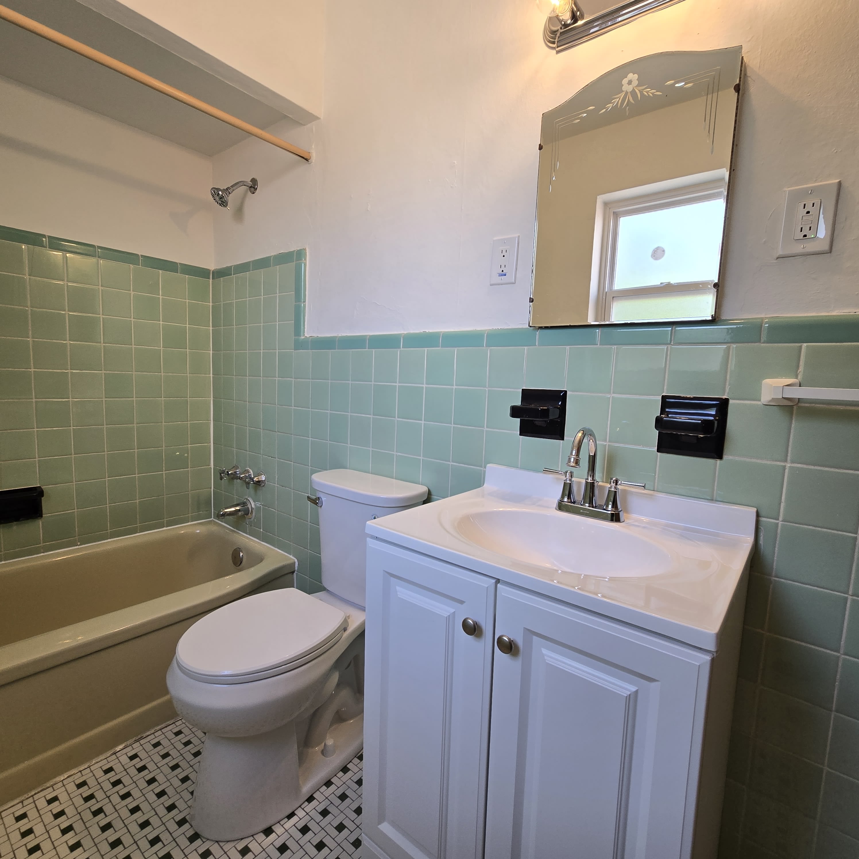 6206 Nagel Ave – photo 5