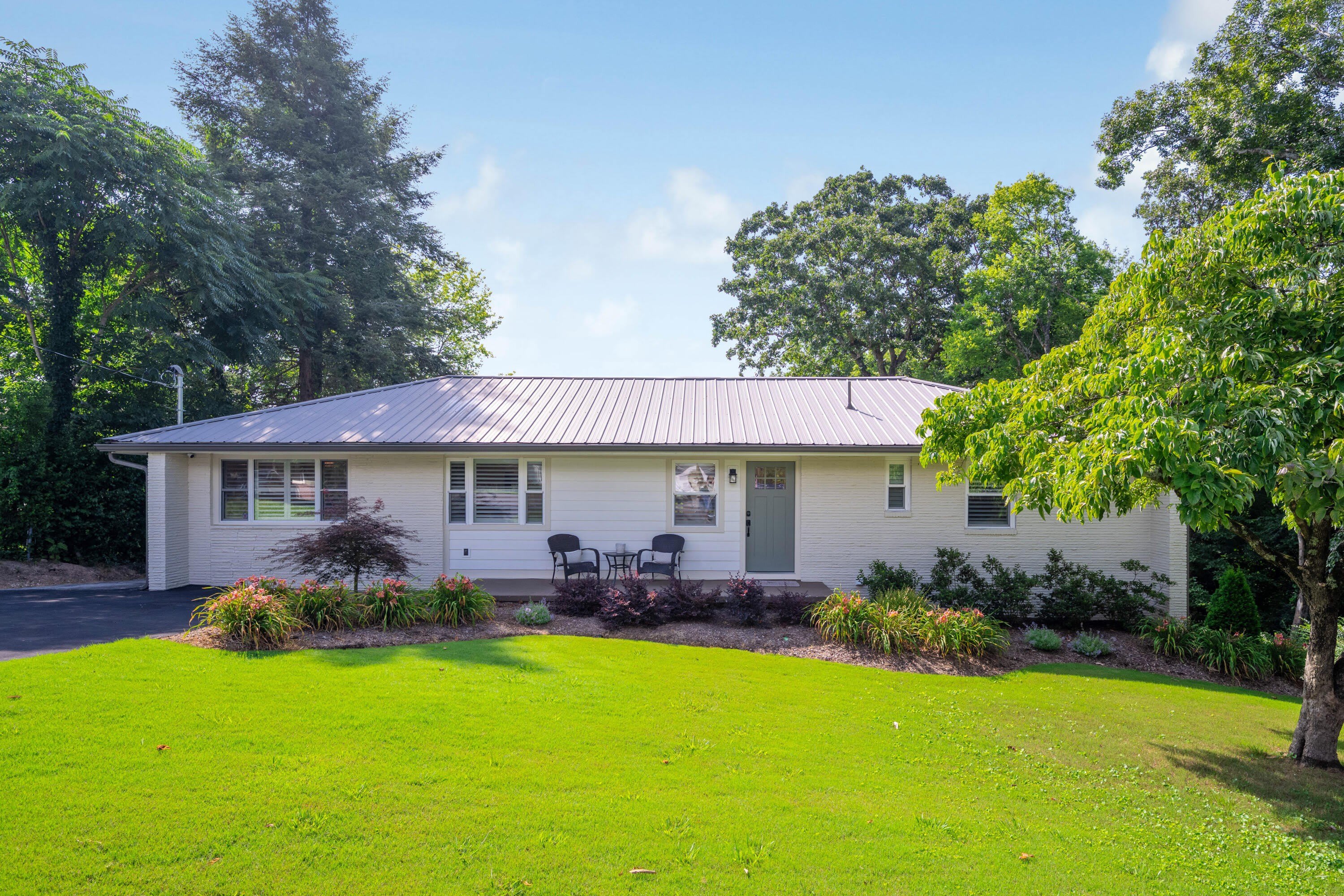 3594 Knollwood Hill Drive – photo 1