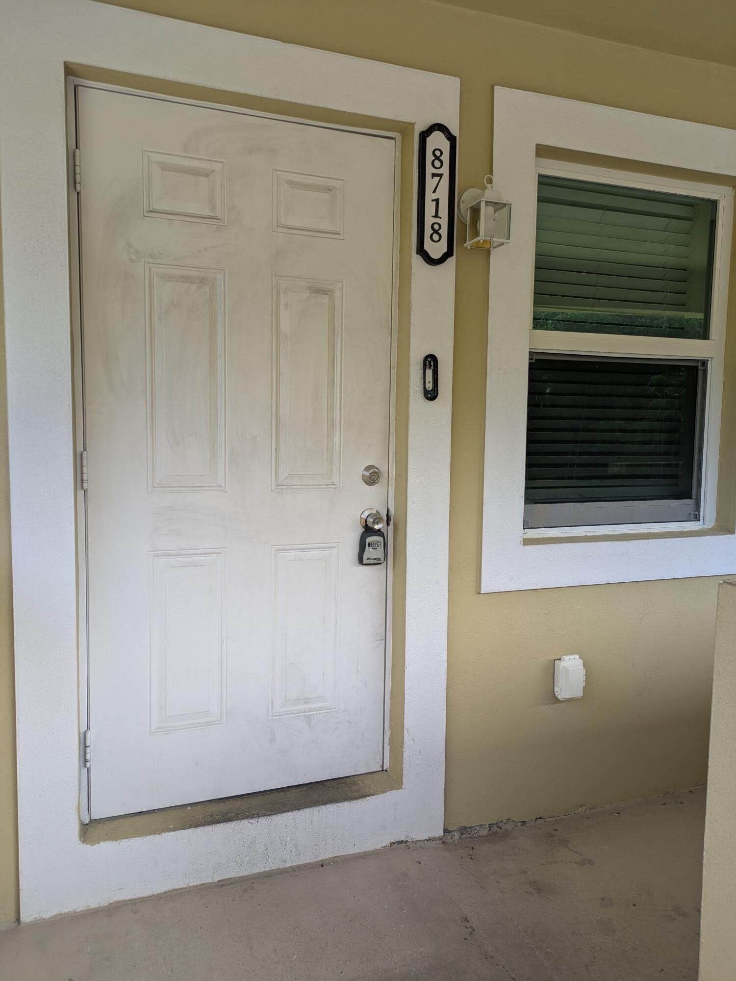 8718 NW 35th Street – photo 2