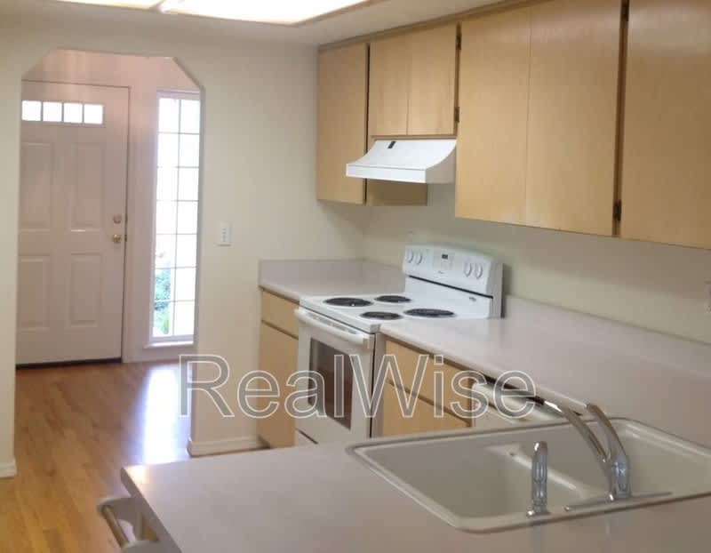 804 Corey – photo 5