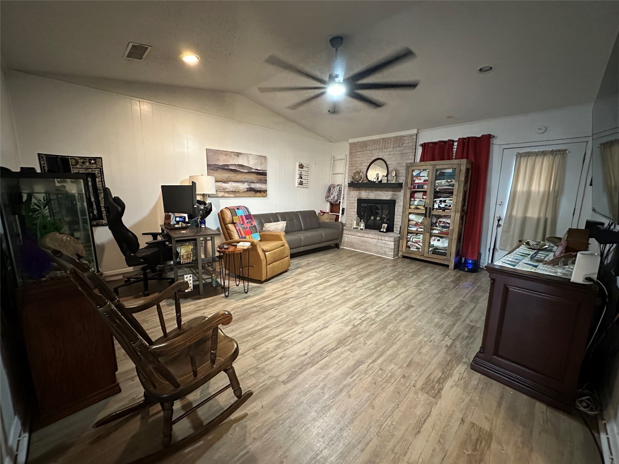 4642 Bruce Drive – photo 5