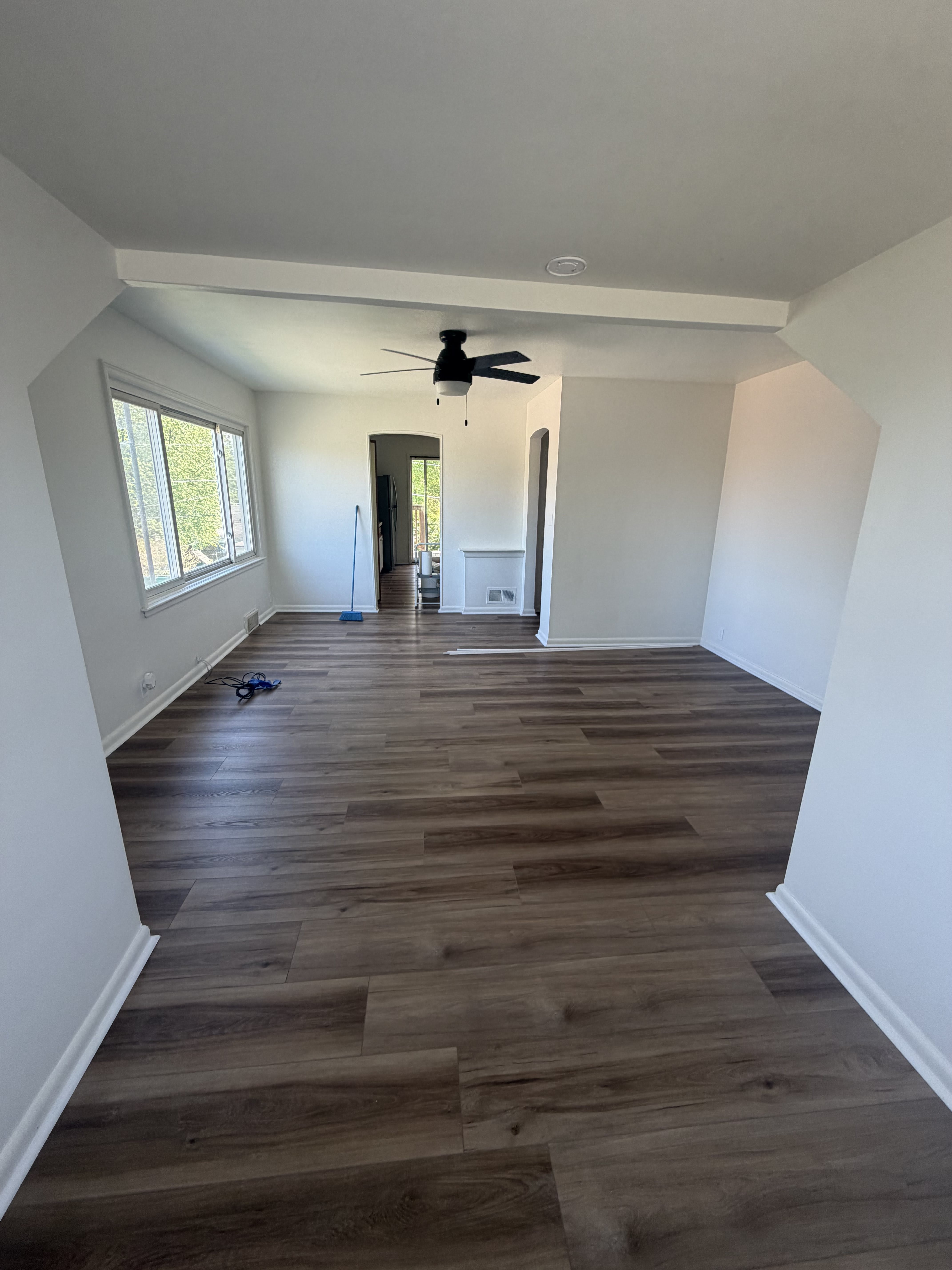 2121 Pearsall Pkwy – photo 4