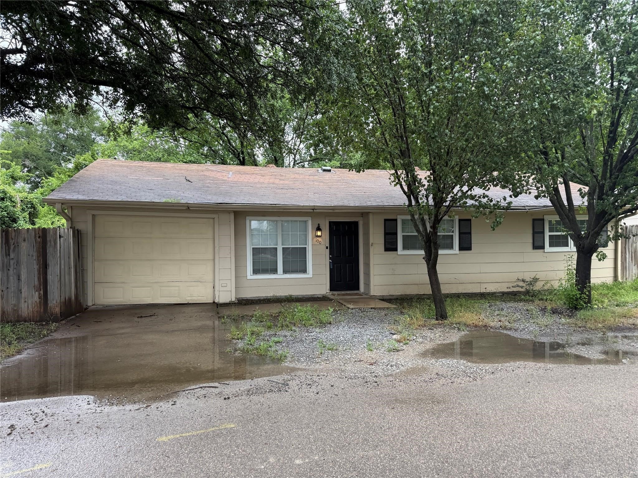 100 E Brown Street – photo 1