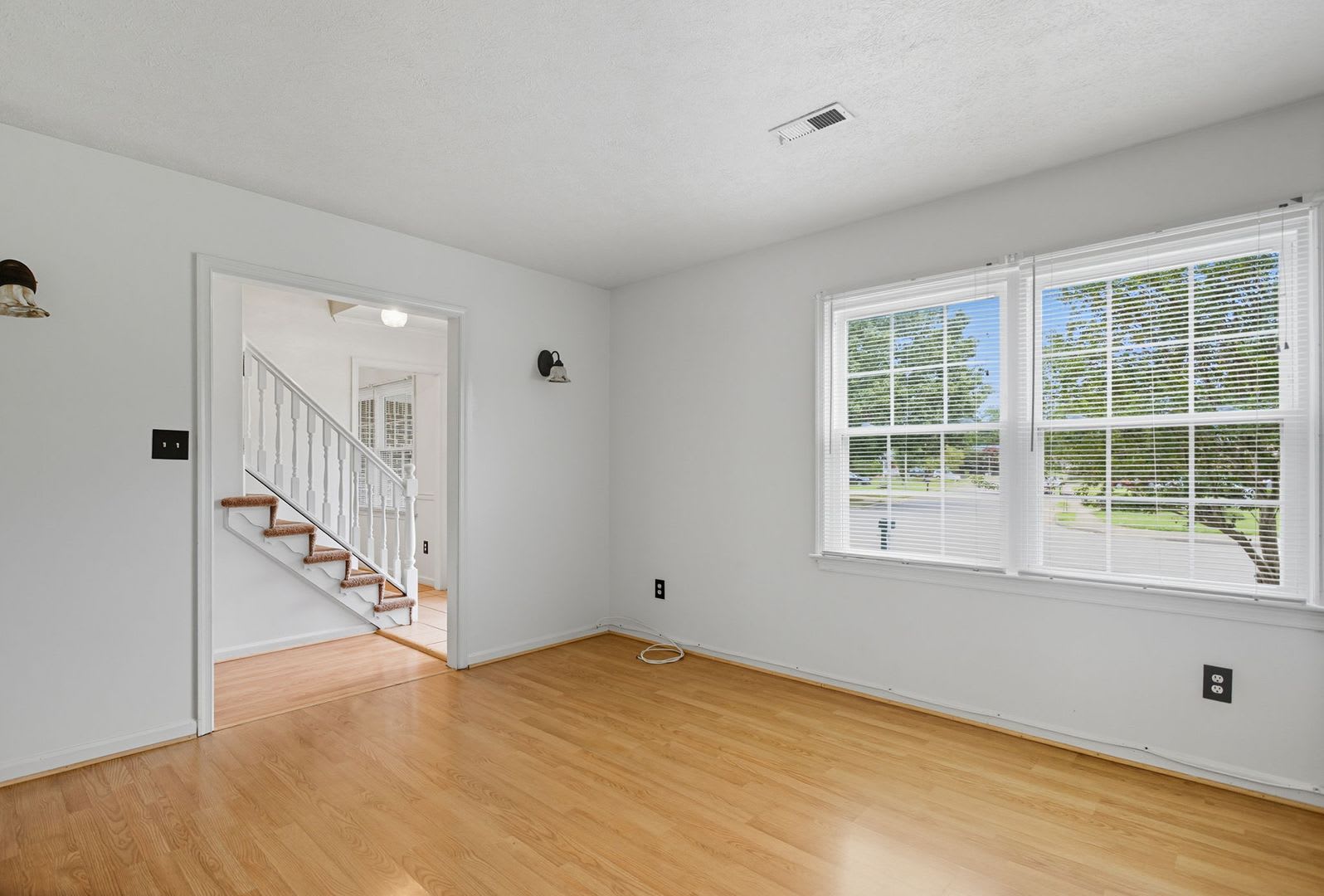 40 Westview Drive – photo 4