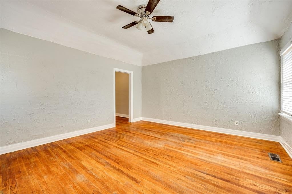 2835 Nw 22Nd Street – photo 5