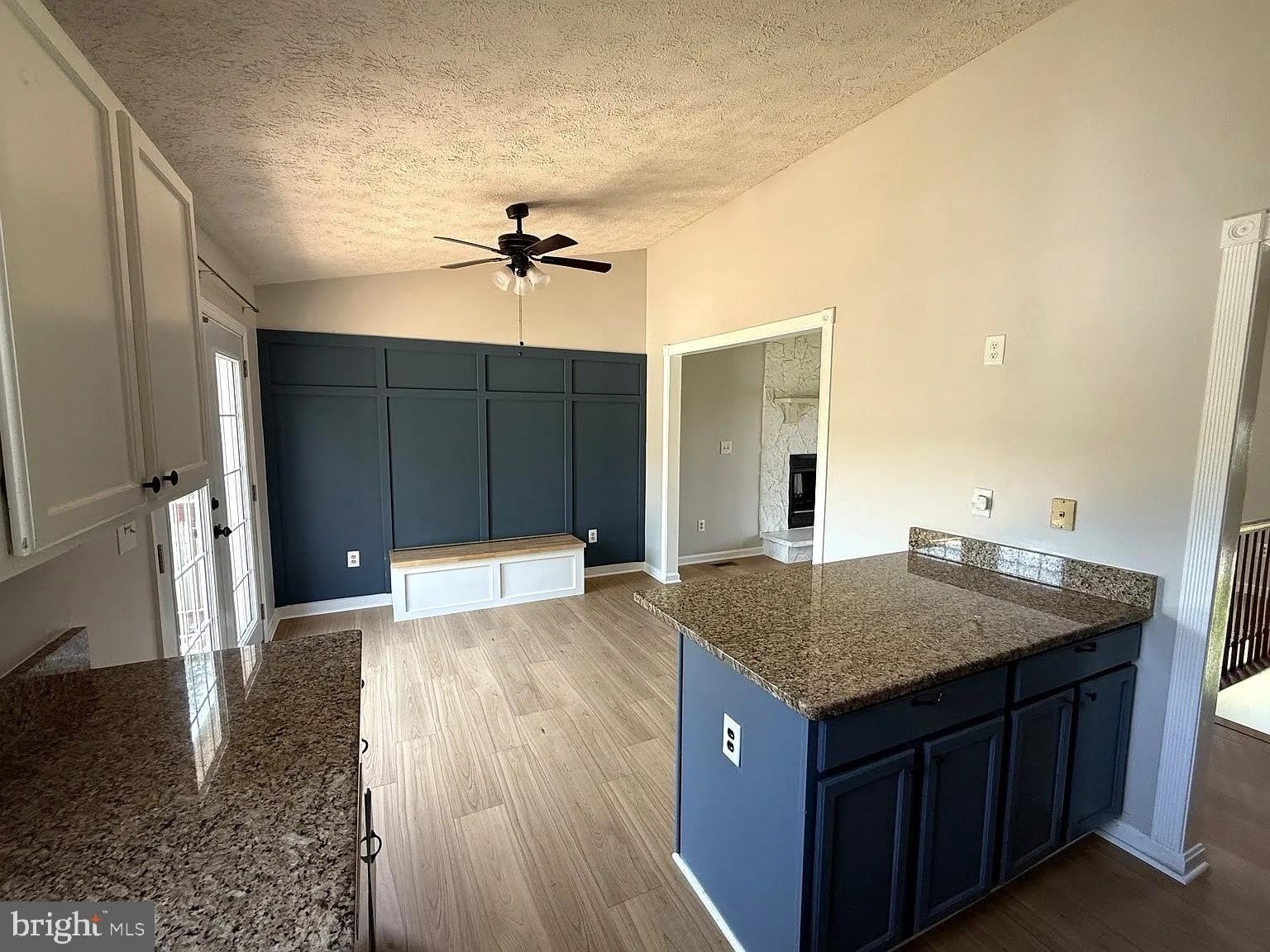 11512 WOODLAND VIEW Drive – photo 5