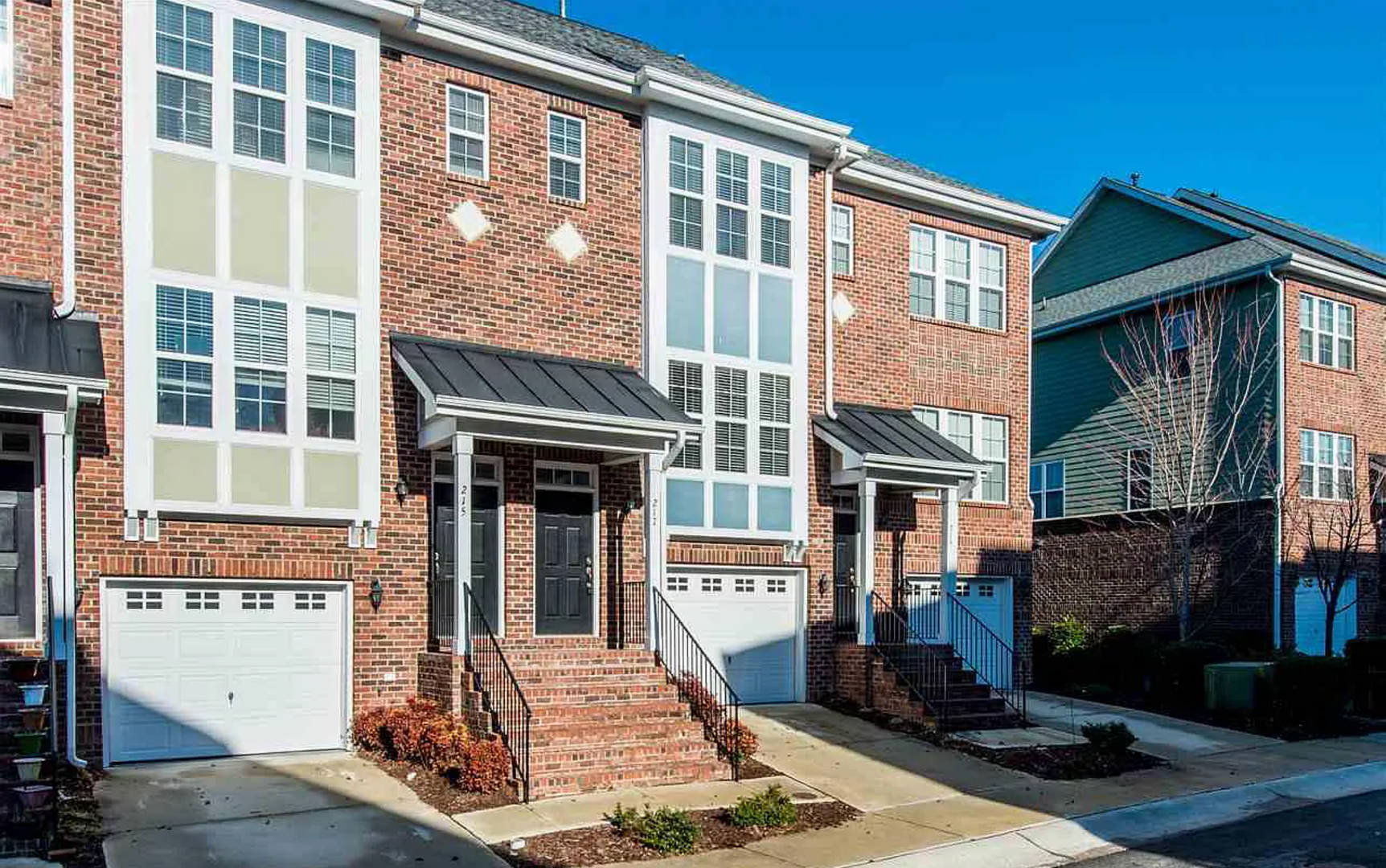 Room in 3 Bedroom Townhome at Dove Cottage Ln – photo 1