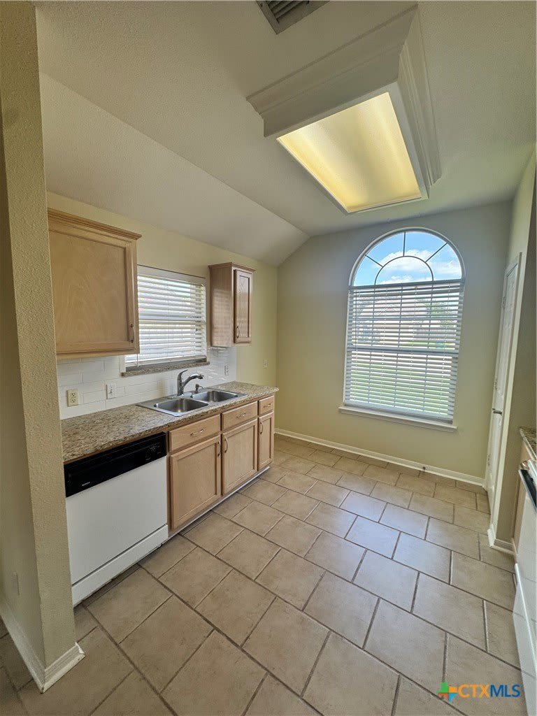 605 Pennsylvania Avenue – photo 5