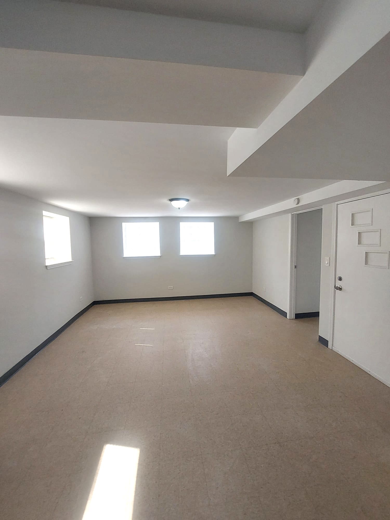 4038 W Dickens Ave – photo 4