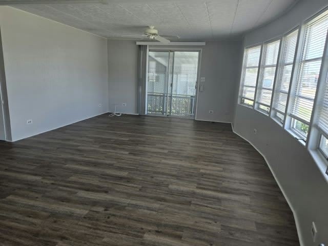 110 49th Ave W – photo 2