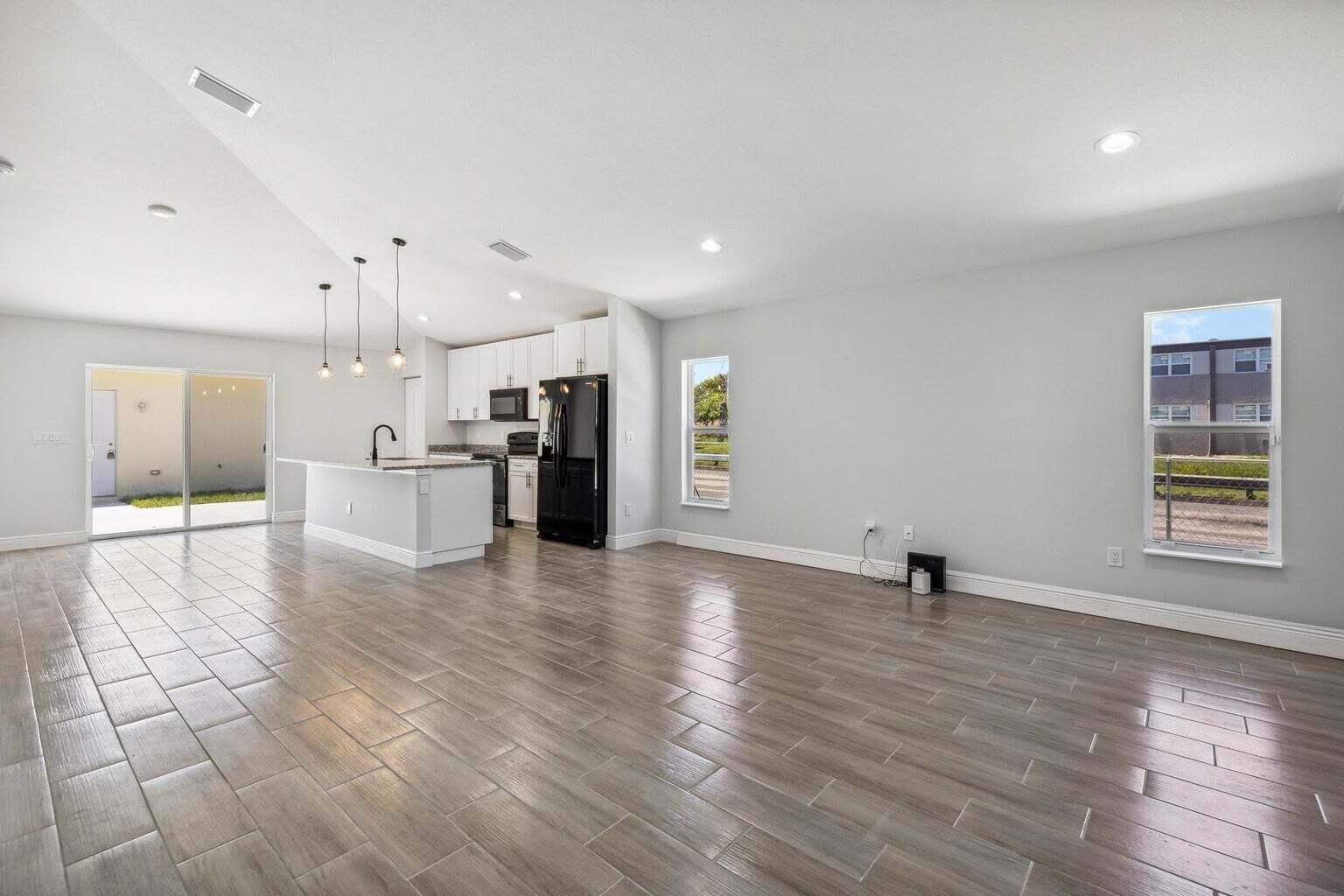 1132 11th Street – photo 5