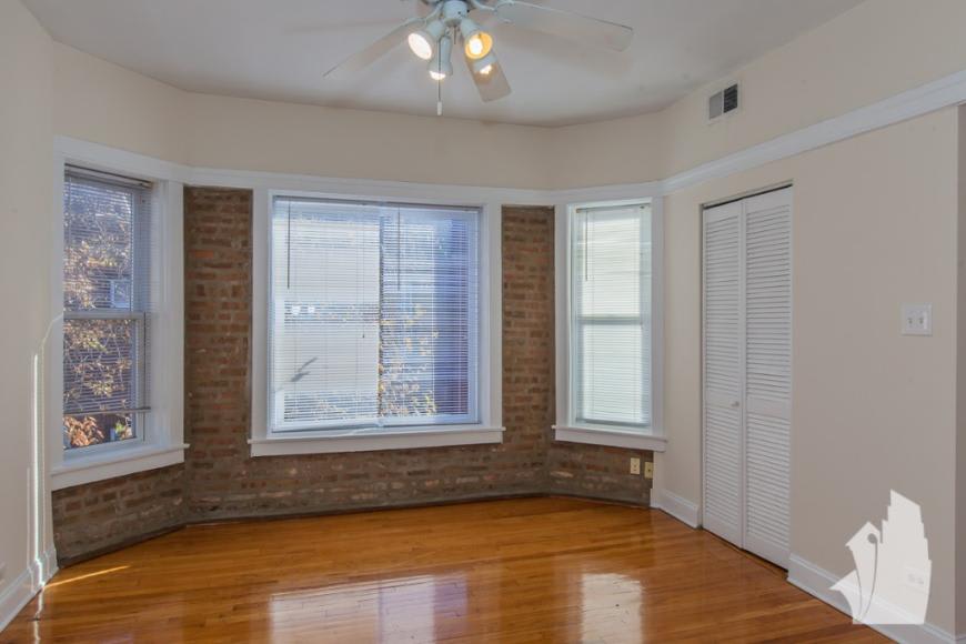 857 W Cornelia – photo 1