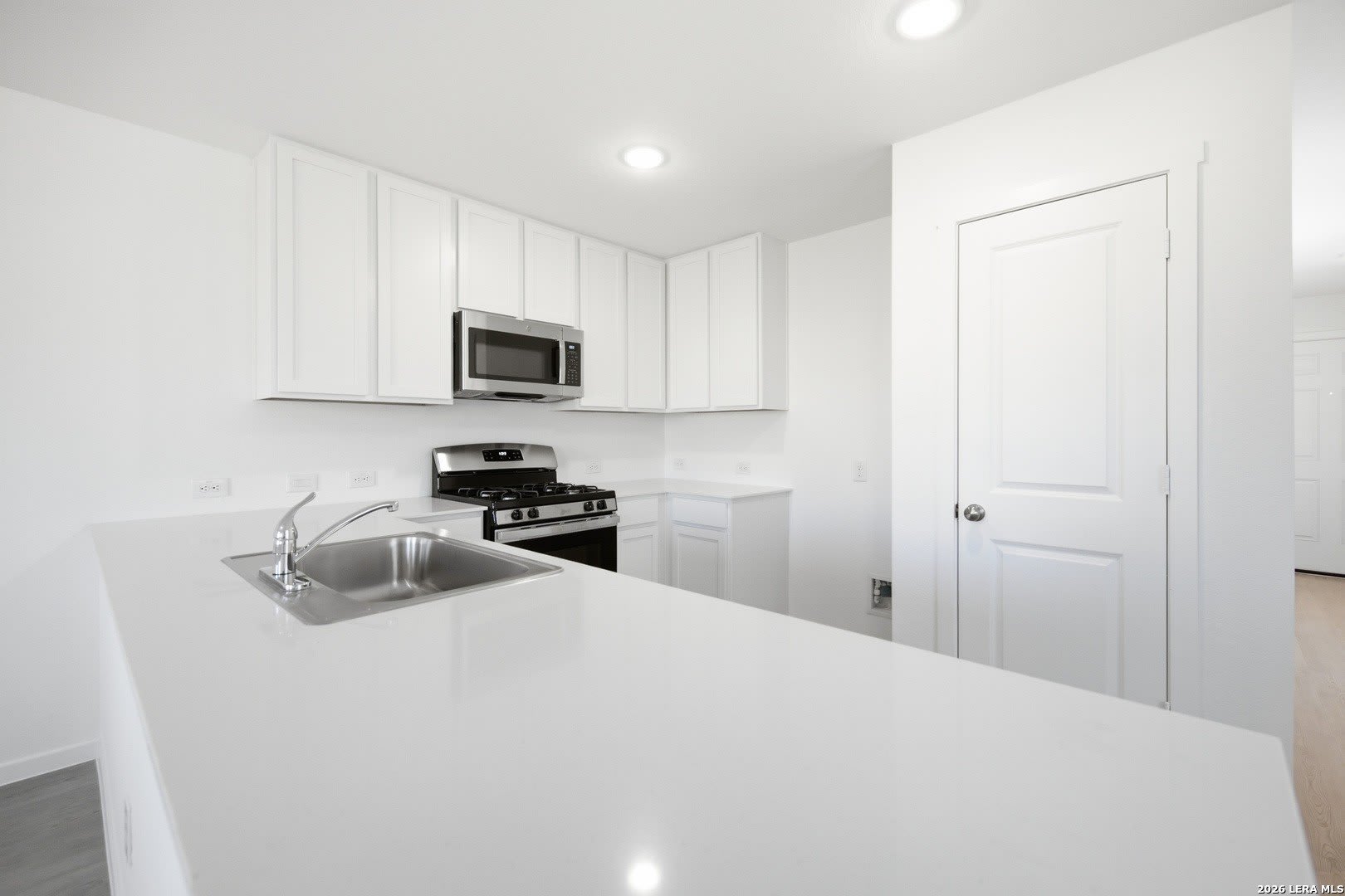 4909 WINECUP CV – photo 5