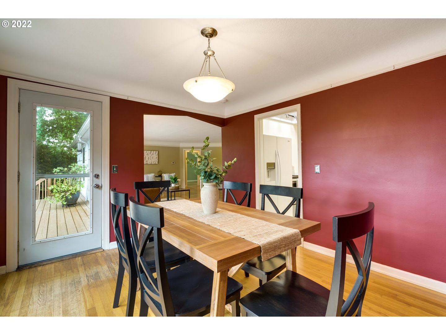 Beautiful Bungalow In Sw Portland With Huge Deck And Massive Yard – photo 3