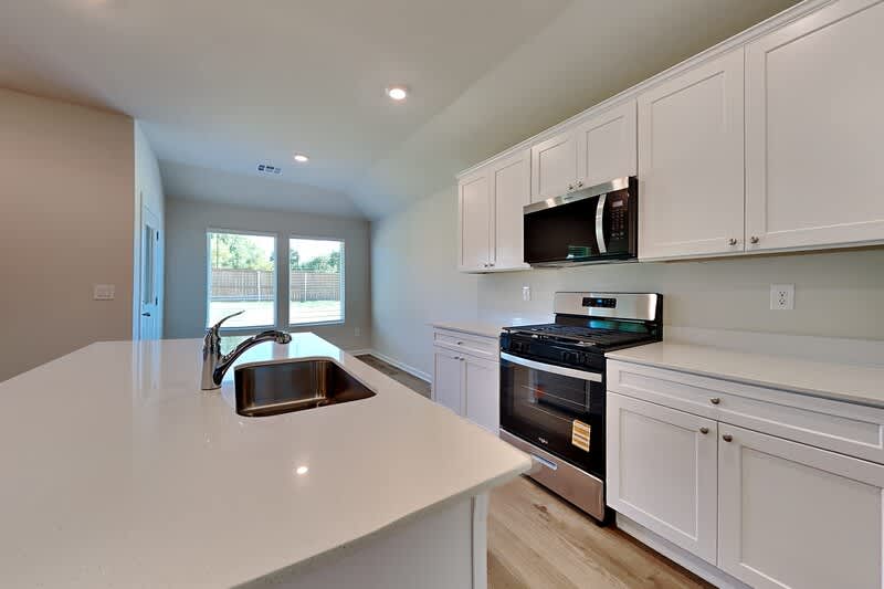 11724 SW 29th Ter – photo 4